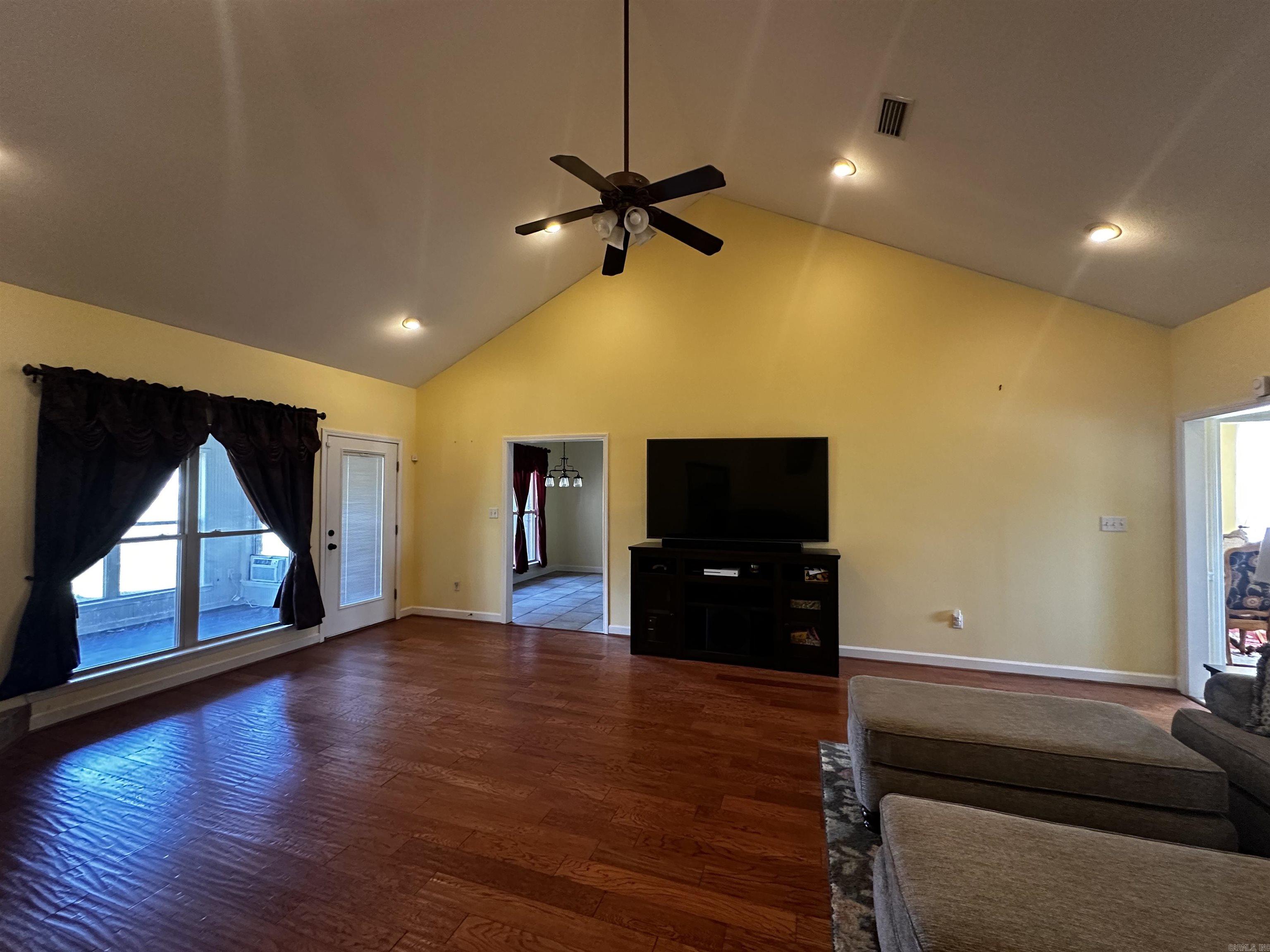 CAMPBELL - Residential