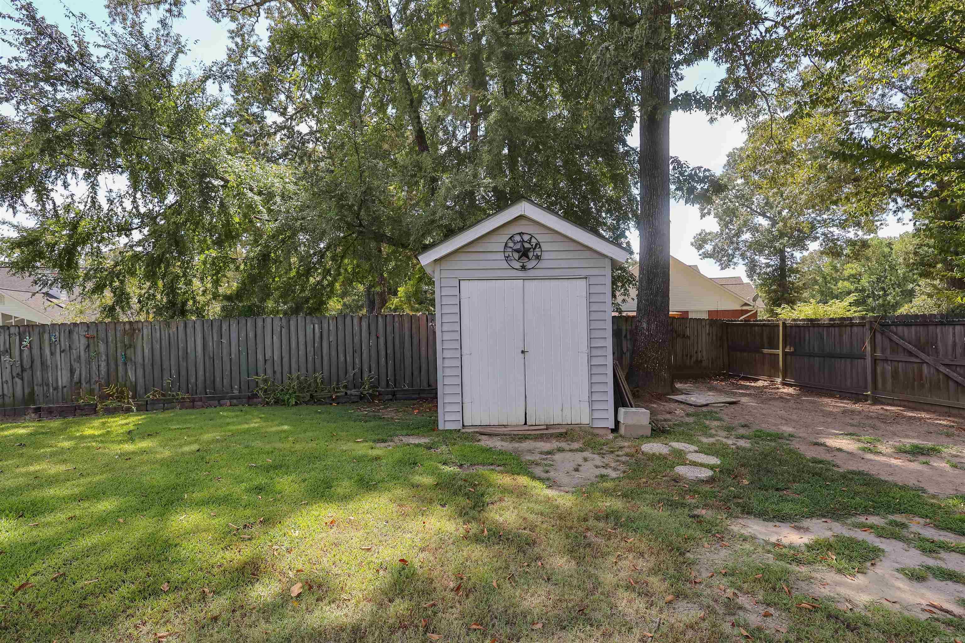 MAGNOLIA ESTATES ADDN - Residential