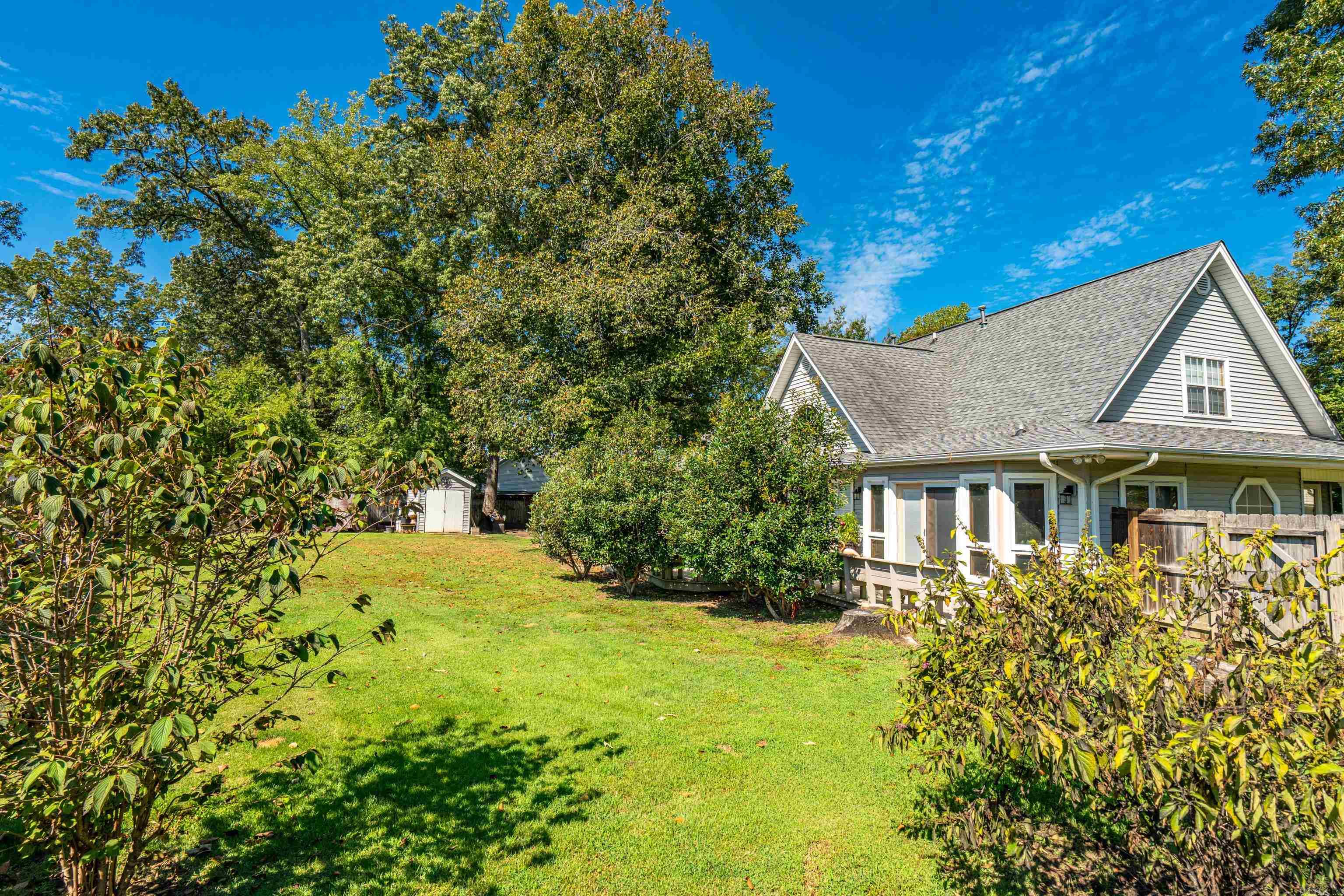 MAGNOLIA ESTATES ADDN - Residential