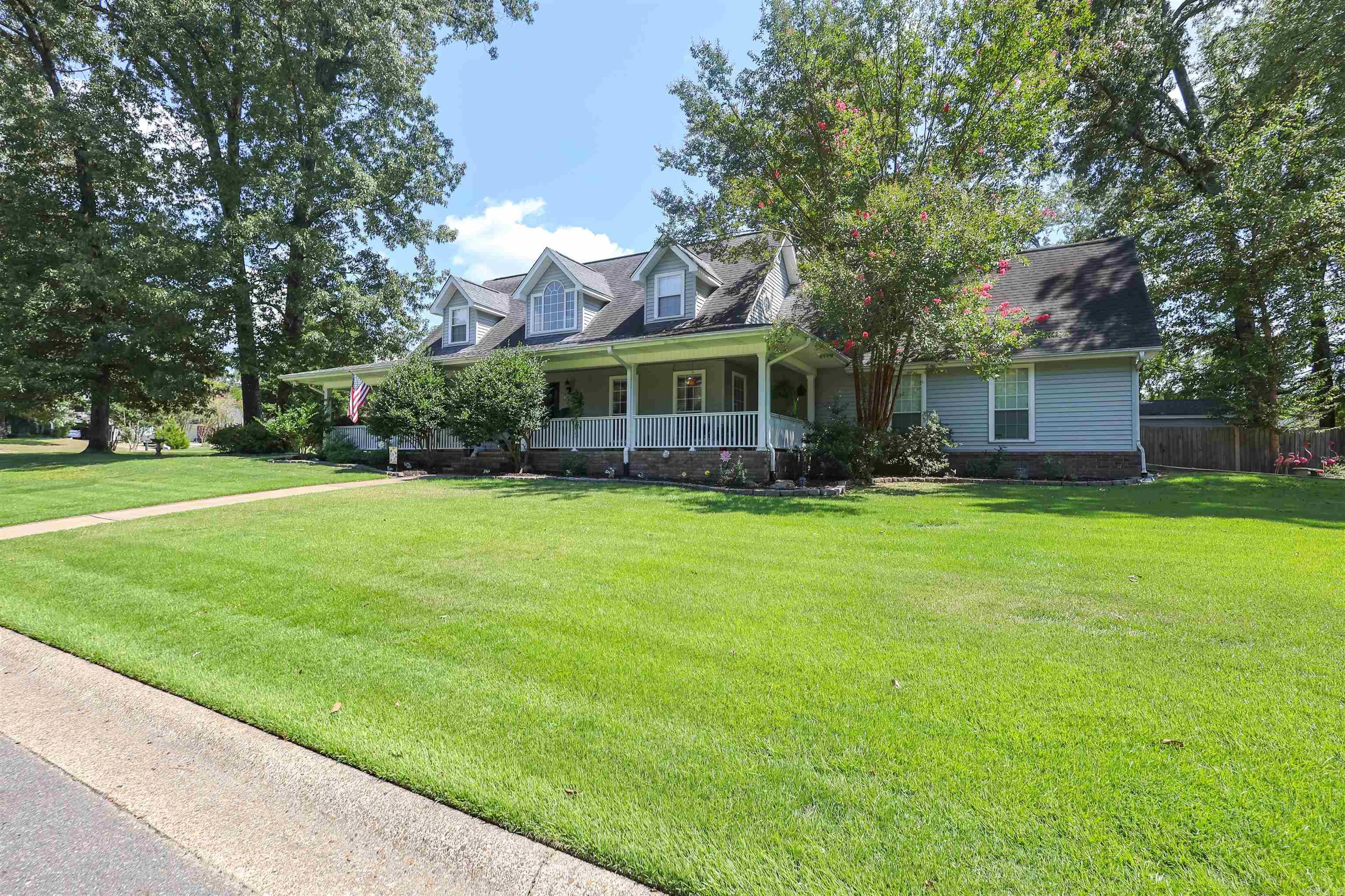 MAGNOLIA ESTATES ADDN - Residential