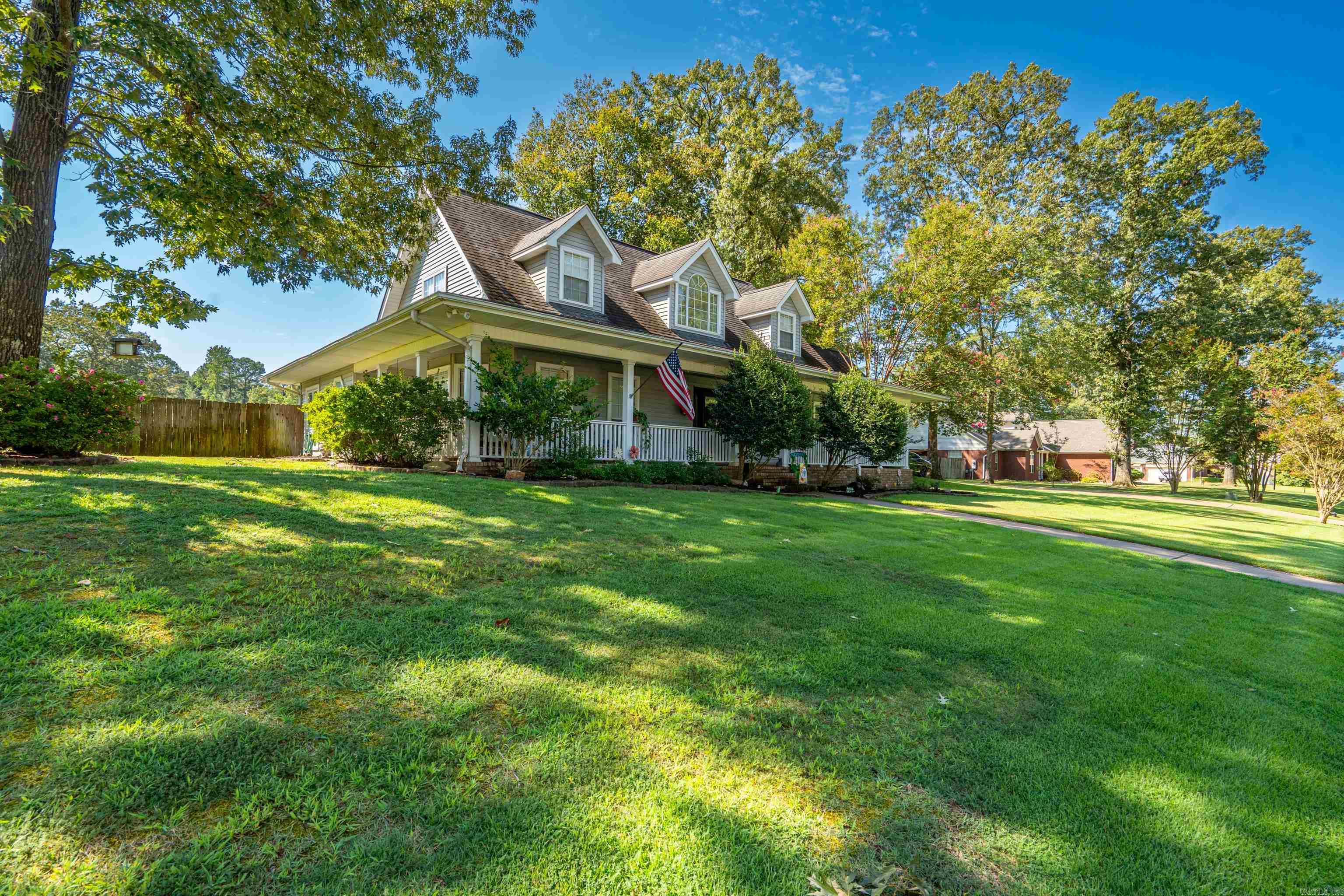 MAGNOLIA ESTATES ADDN - Residential