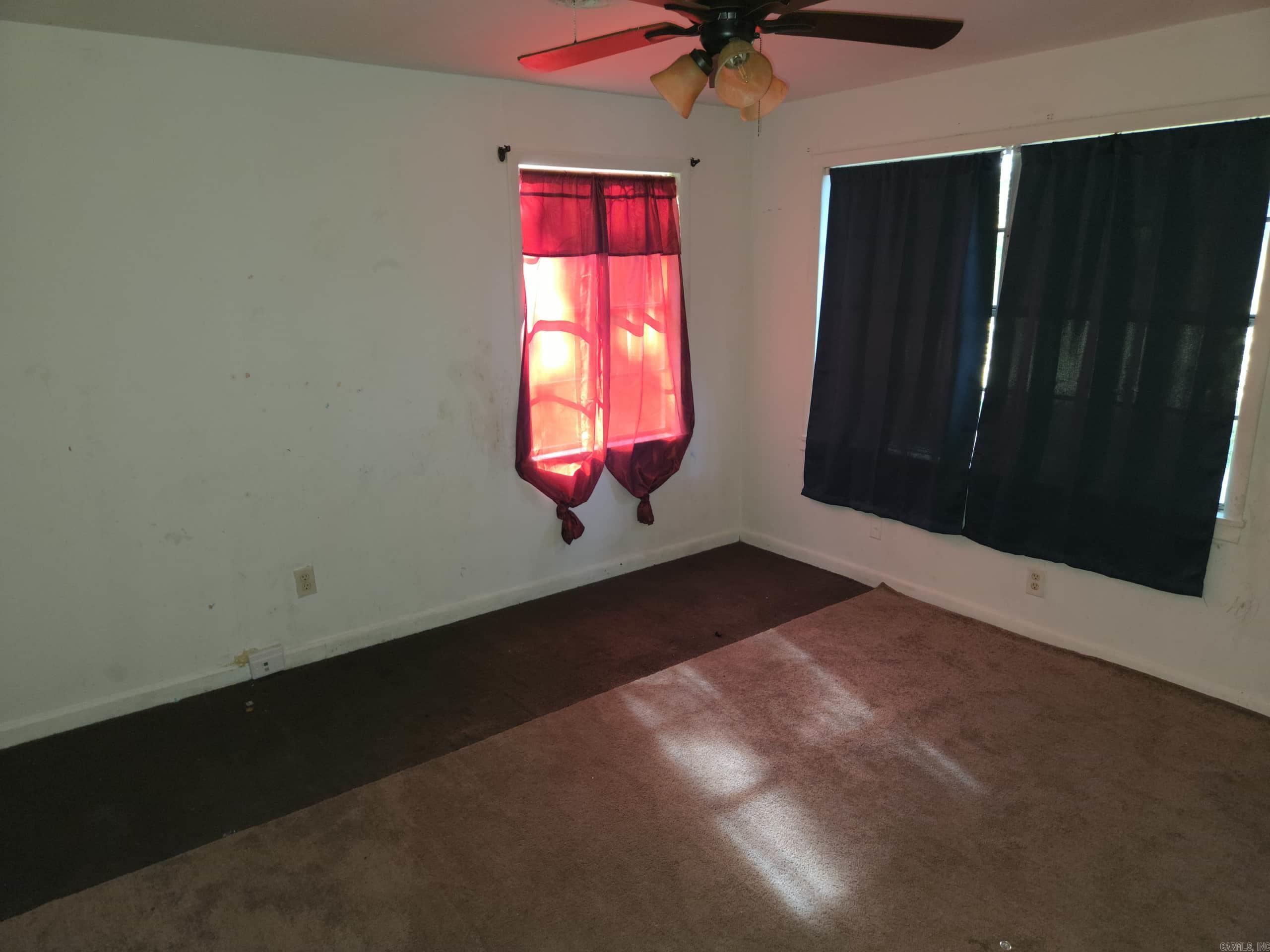 SHADY GROVE - Residential