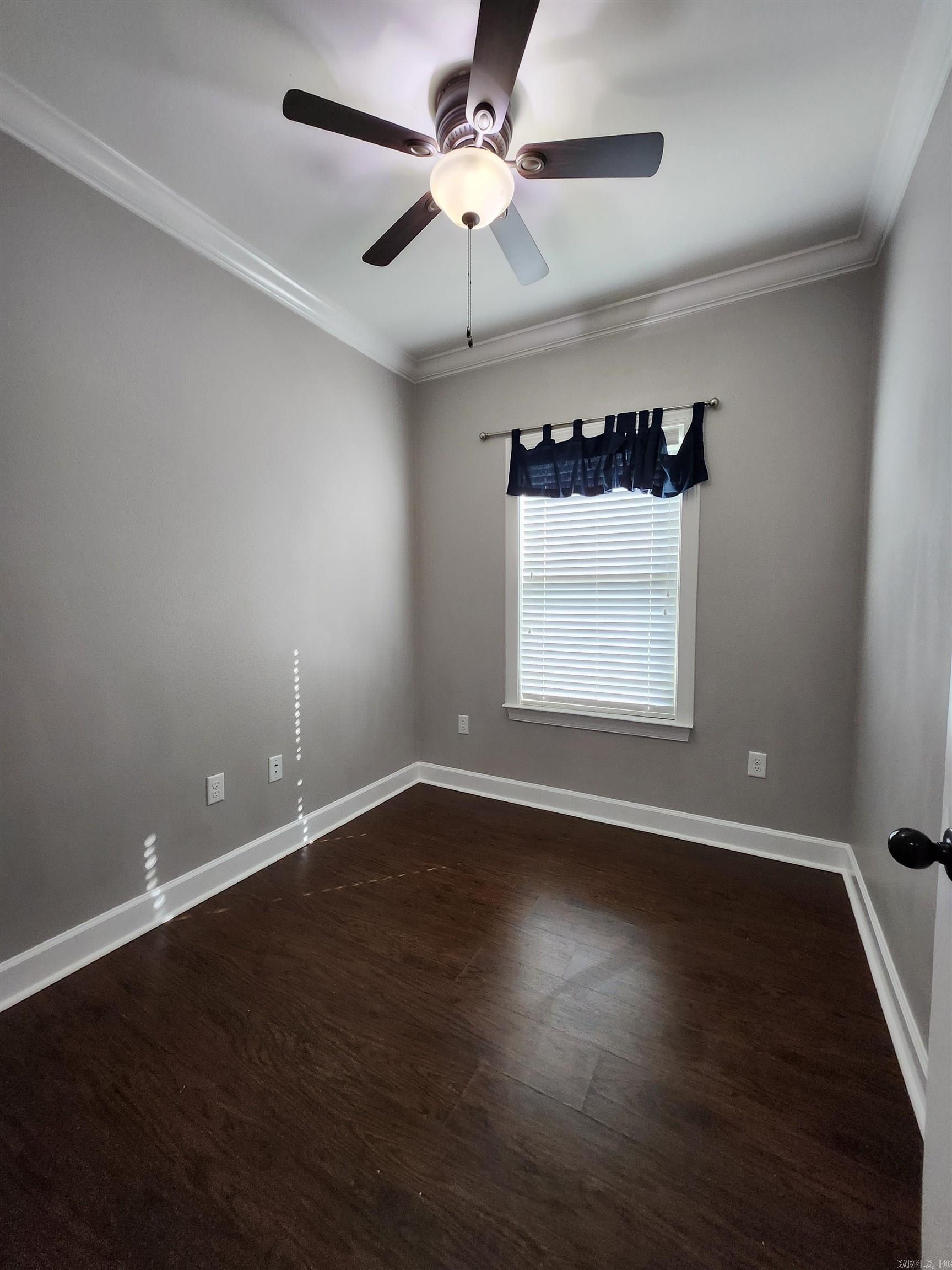 WHISPERING HILLS - Residential