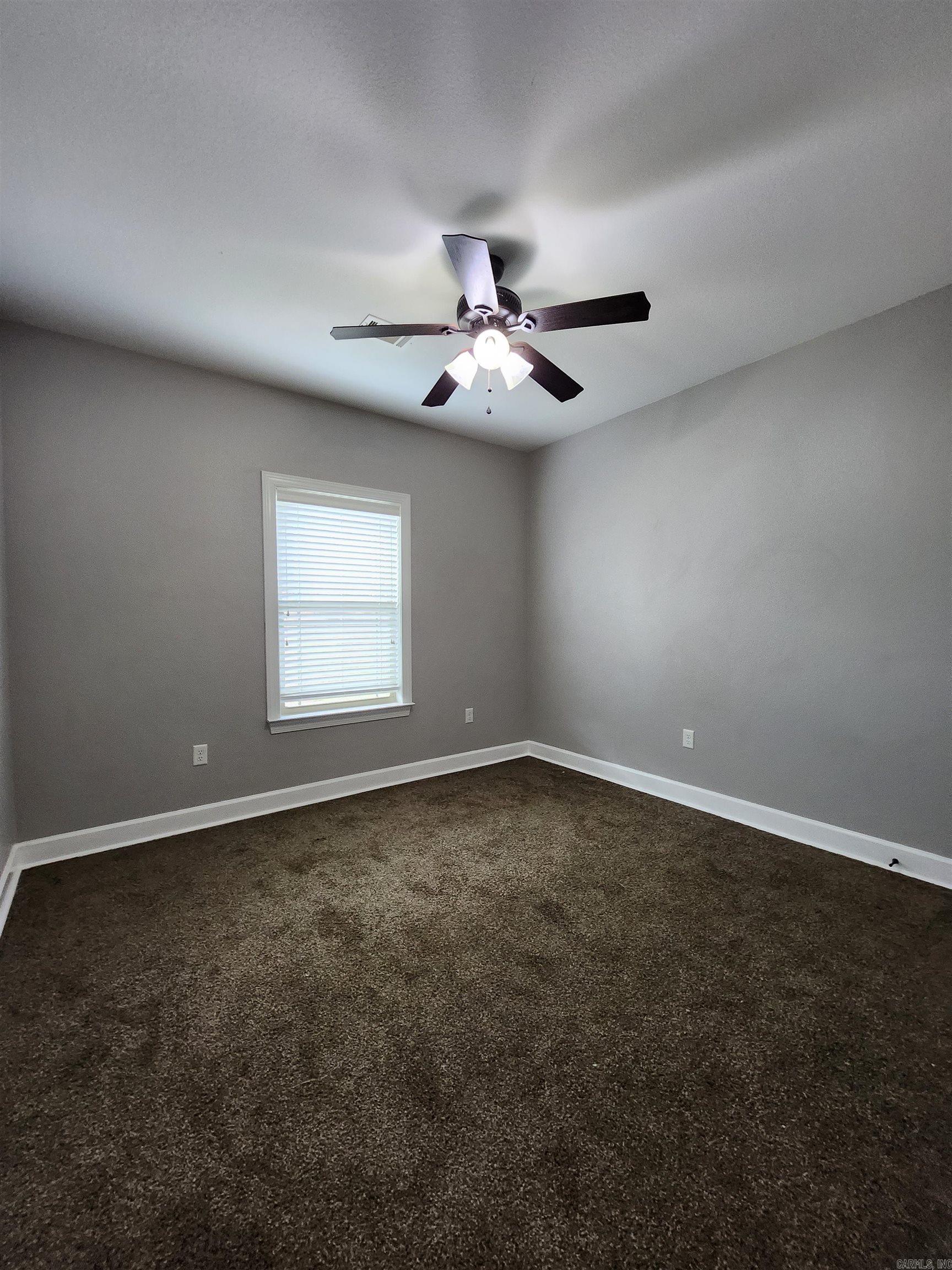 WHISPERING HILLS - Residential