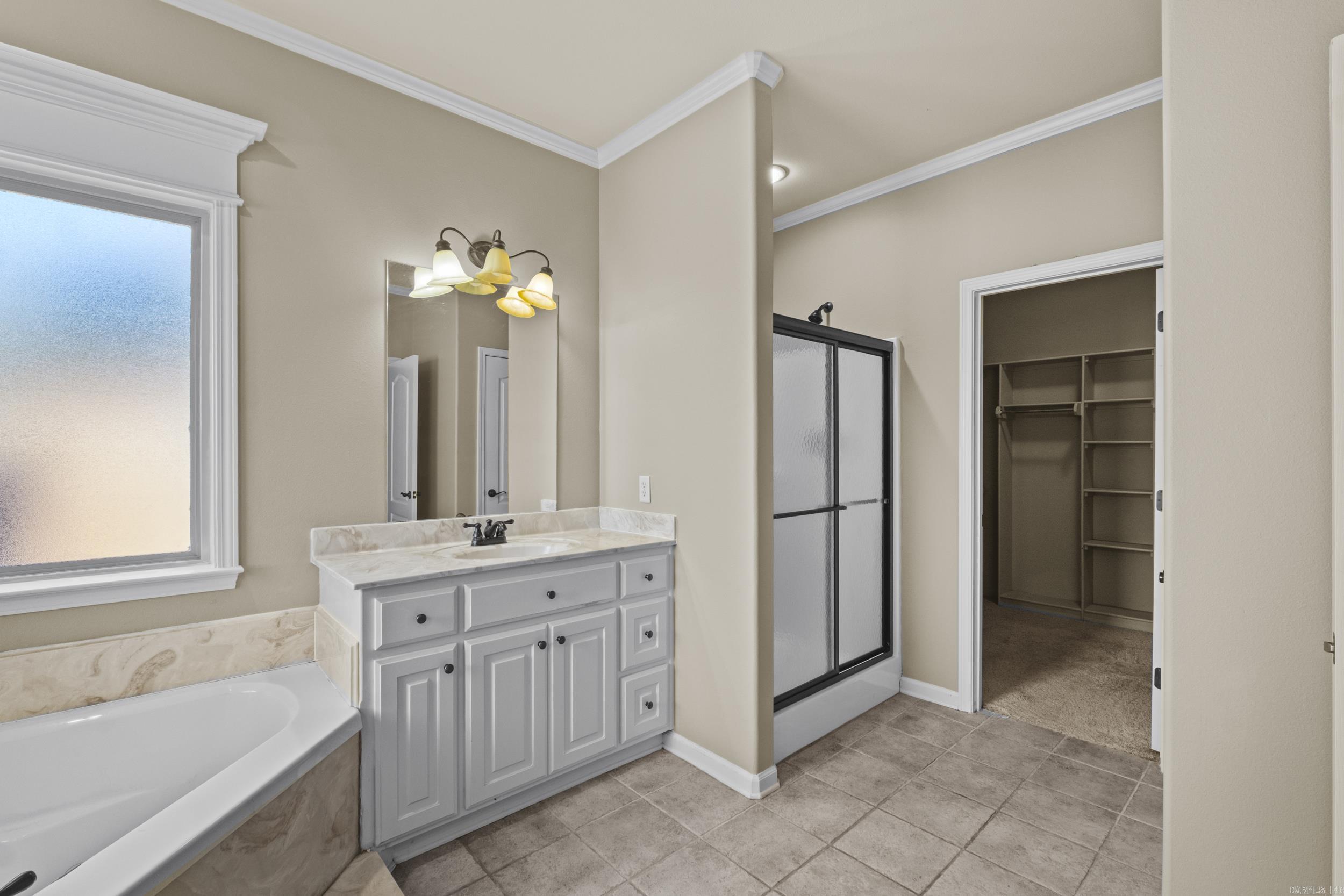 MILLERS CROSSING - Residential