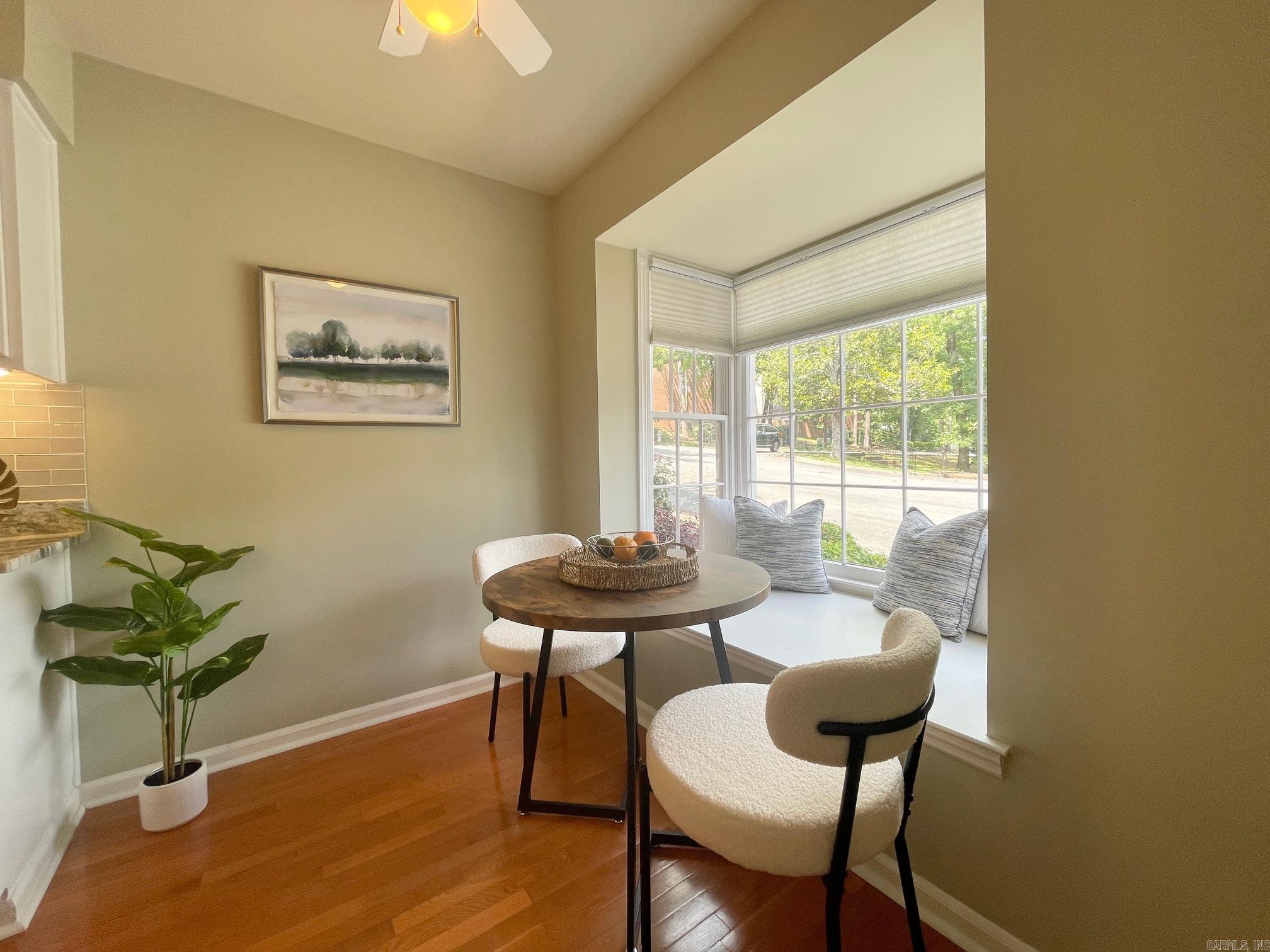 ANDOVER SQUARE - Residential