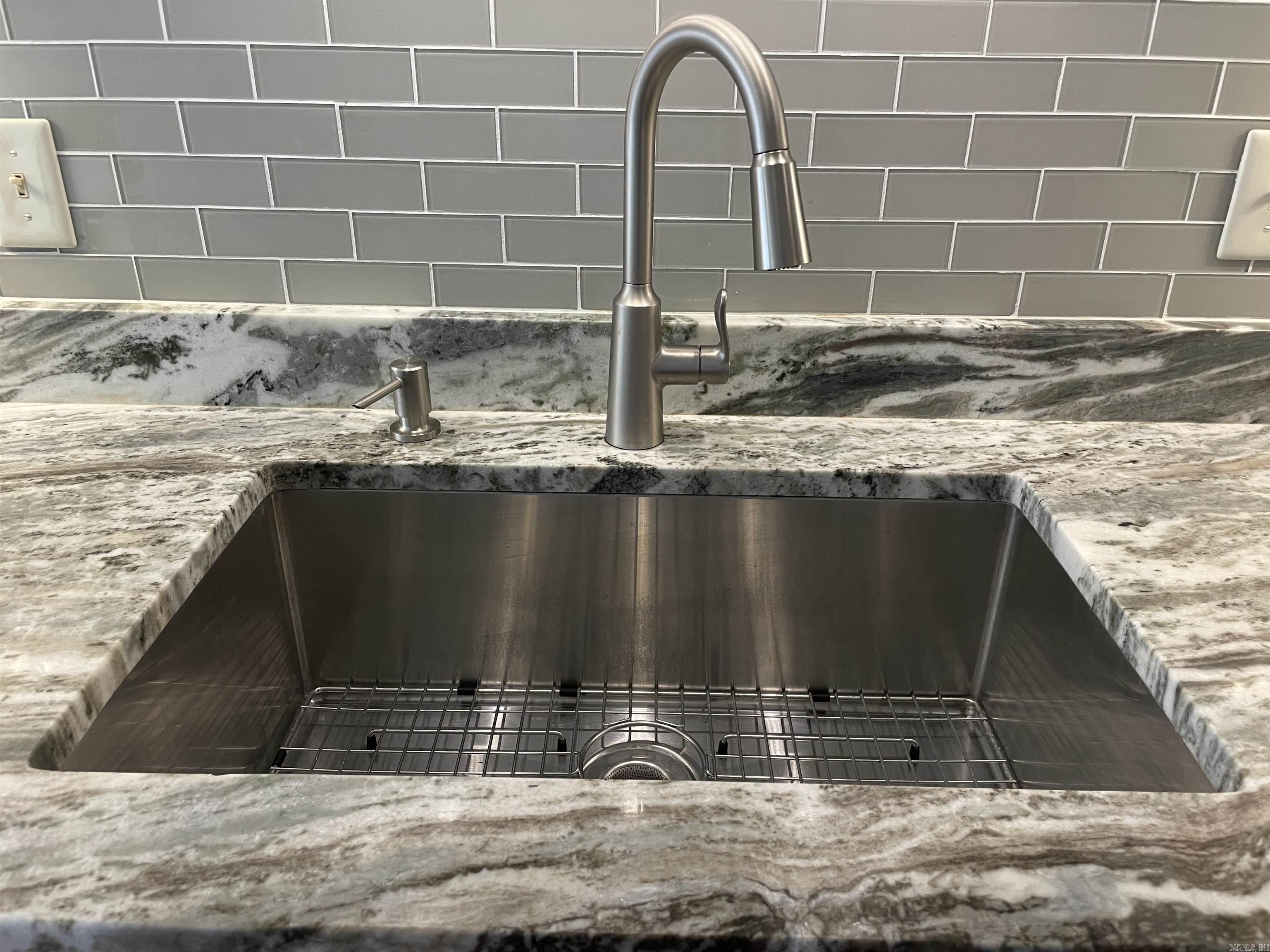 ANDOVER SQUARE - Residential