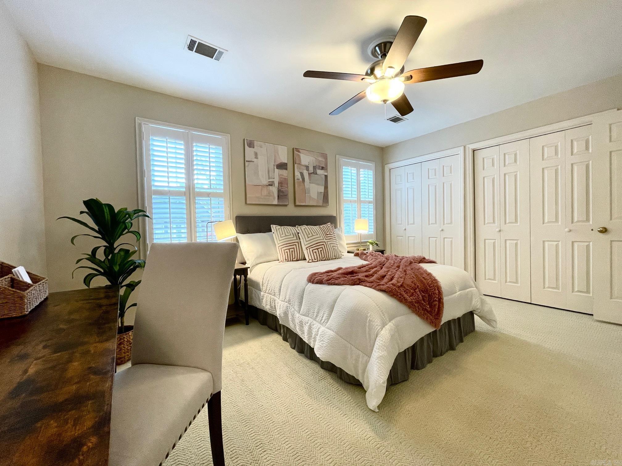 ANDOVER SQUARE - Residential