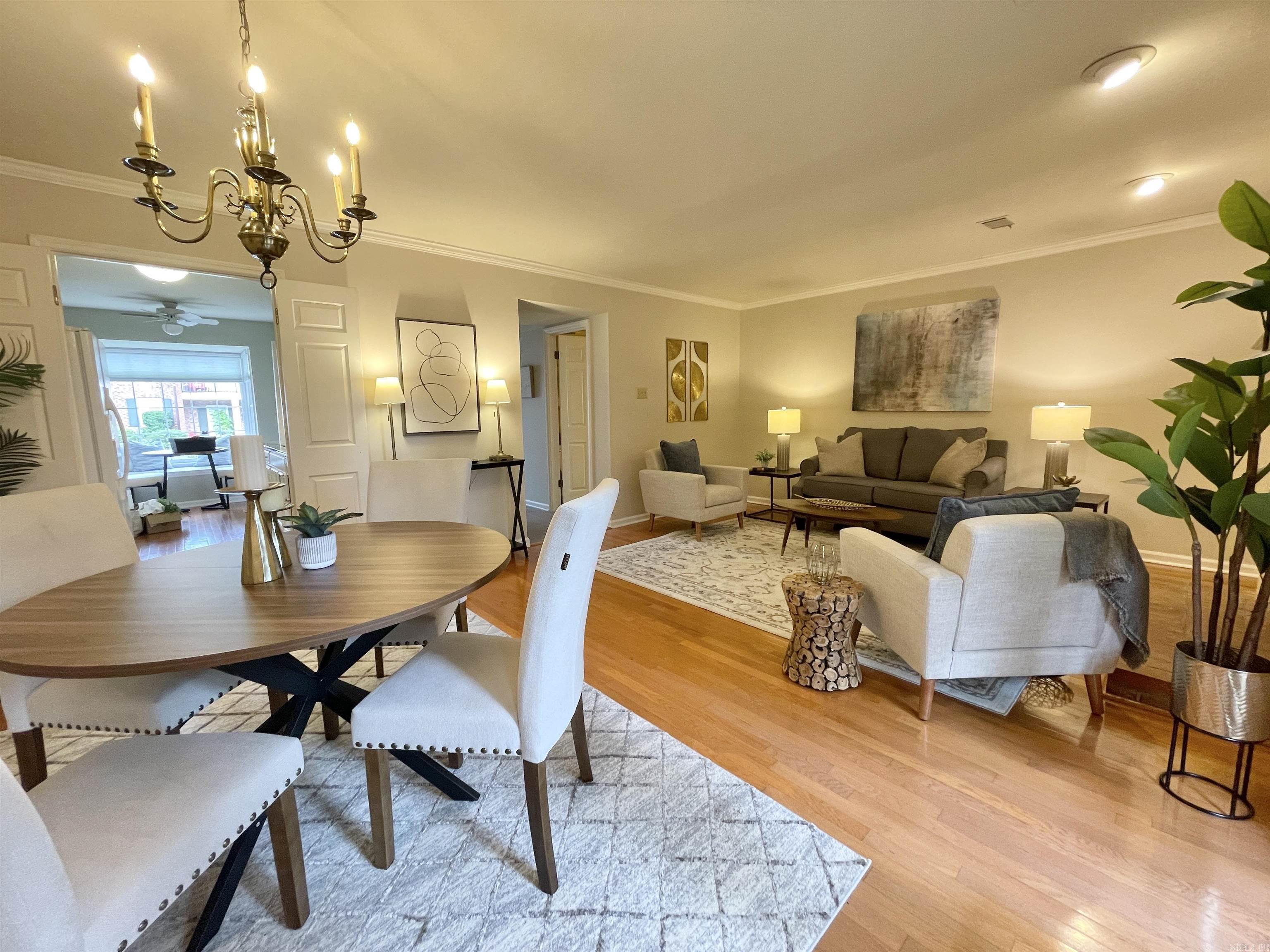 ANDOVER SQUARE - Residential