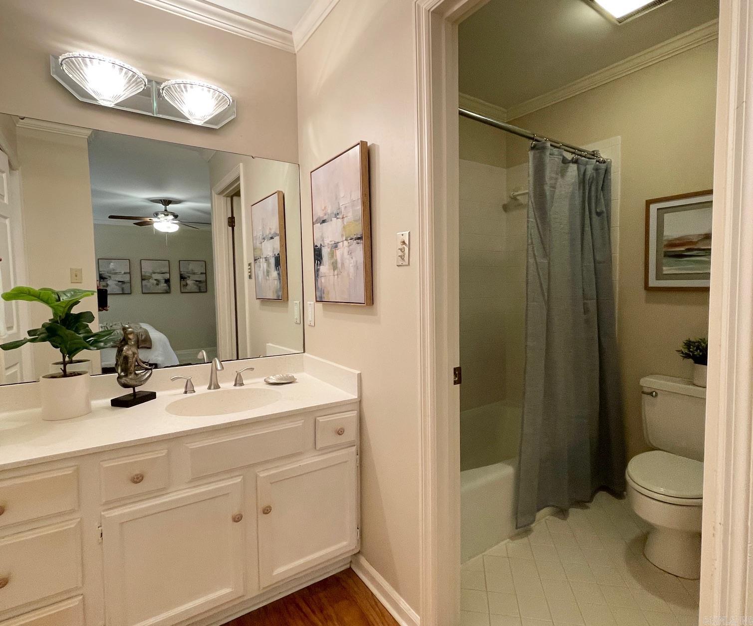 ANDOVER SQUARE - Residential