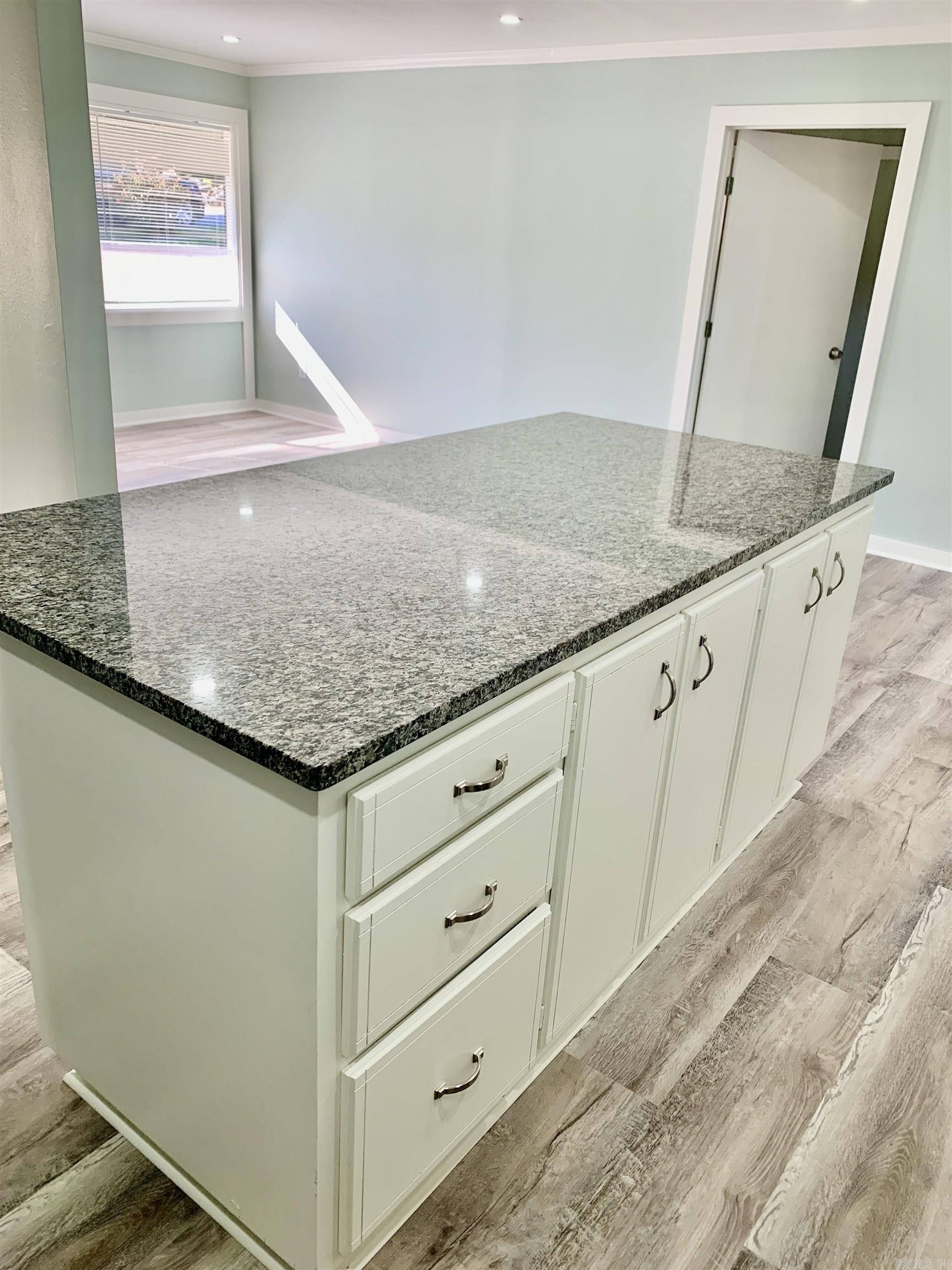 MEADOWCLIFF - Residential