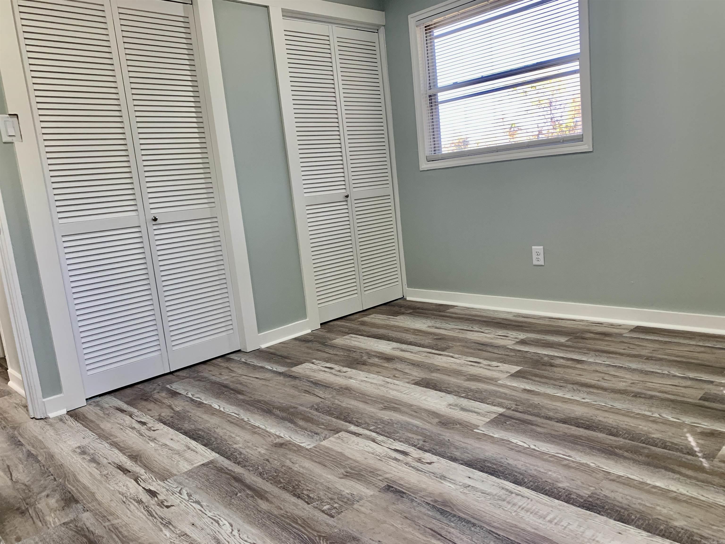 MEADOWCLIFF - Residential