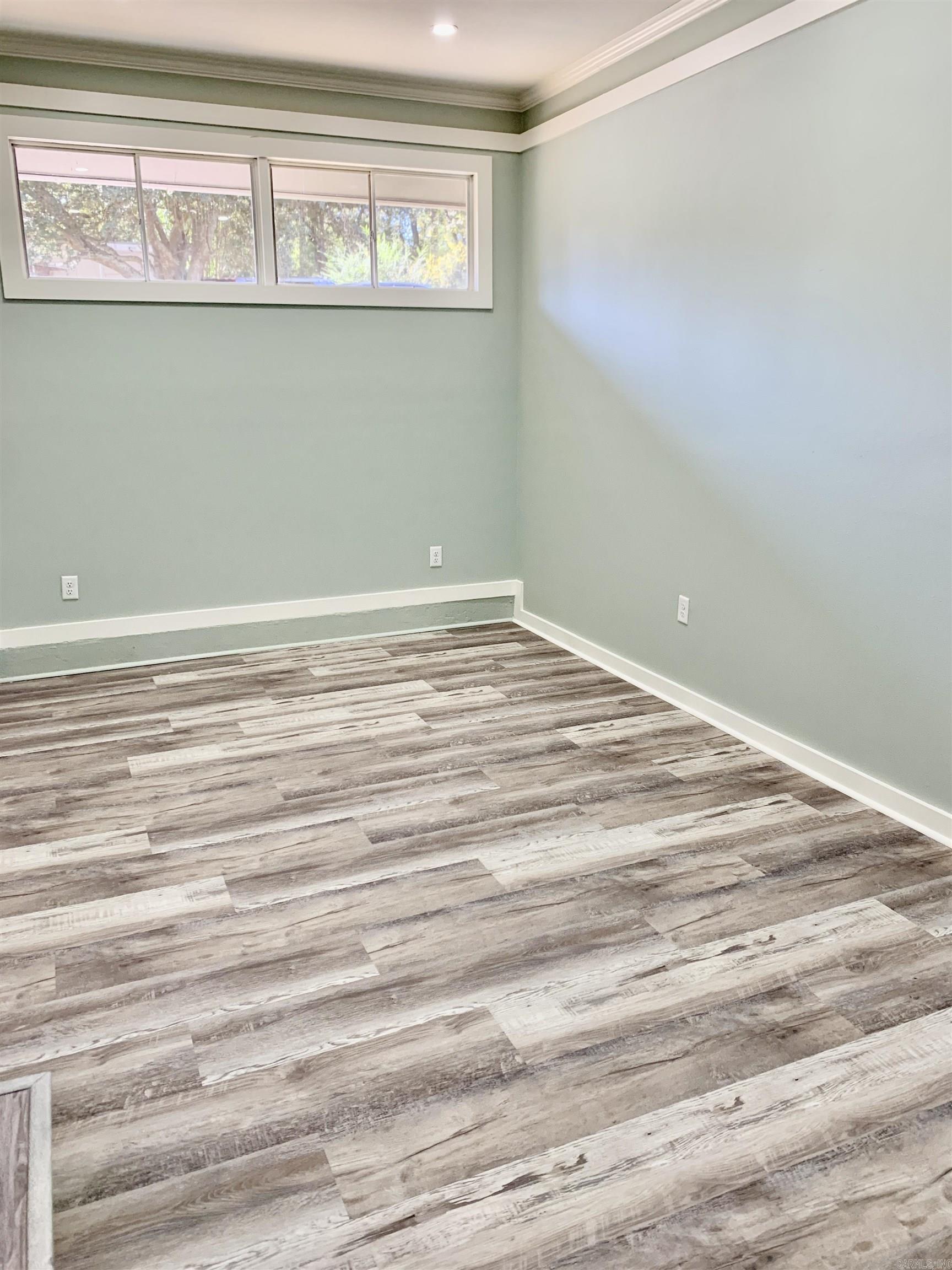 MEADOWCLIFF - Residential