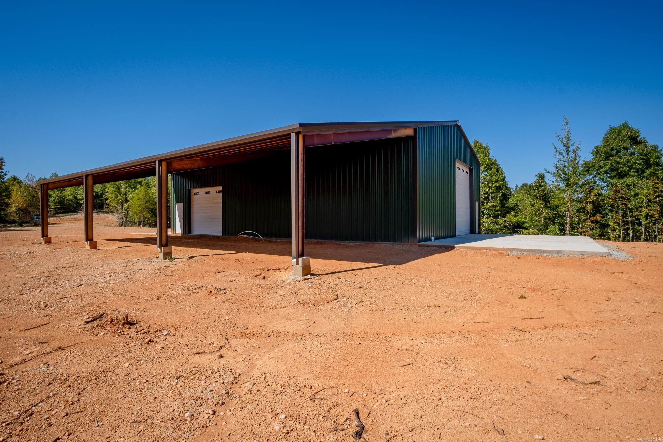 Metes & Bounds - Land