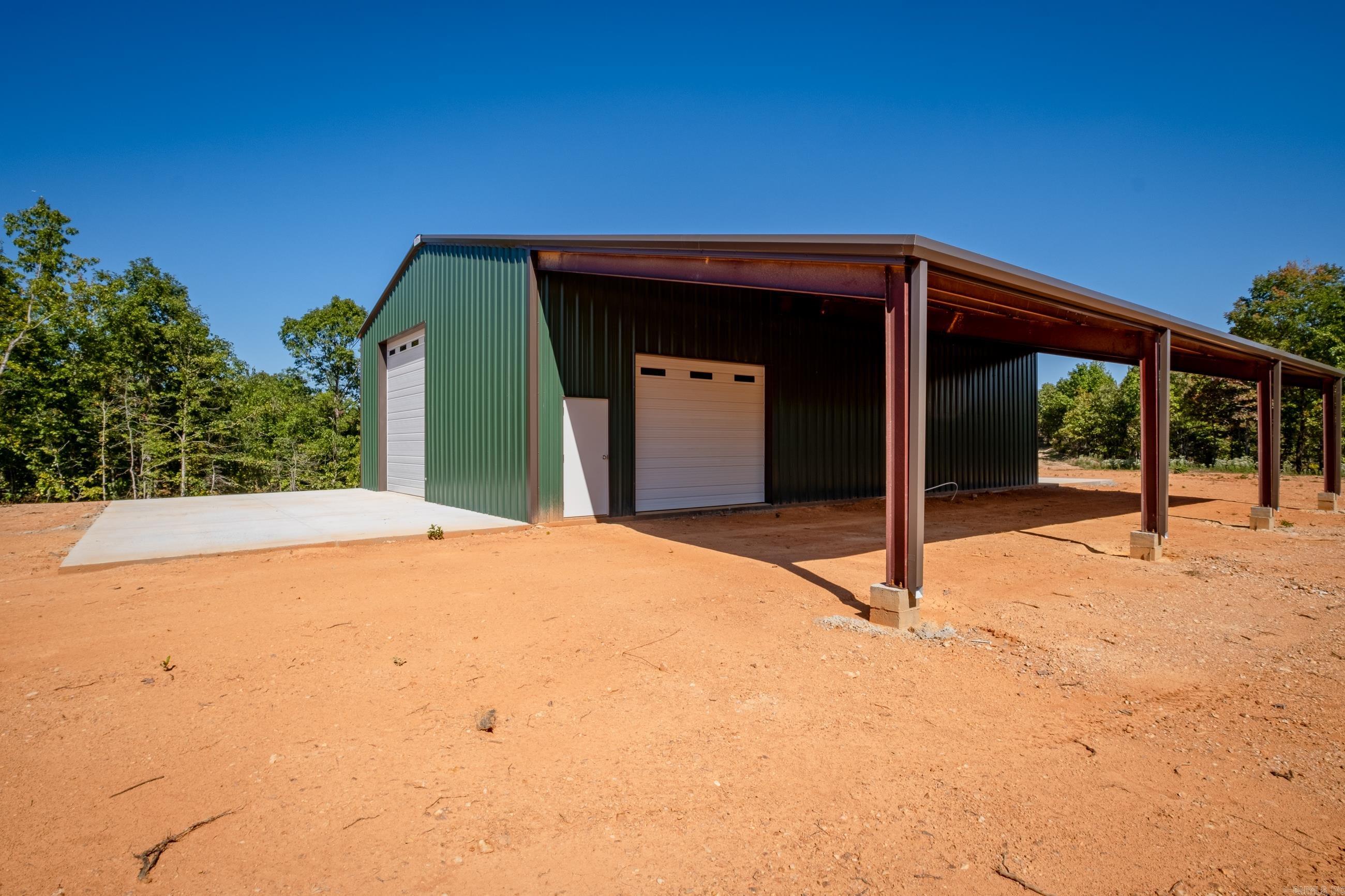 Metes & Bounds - Land