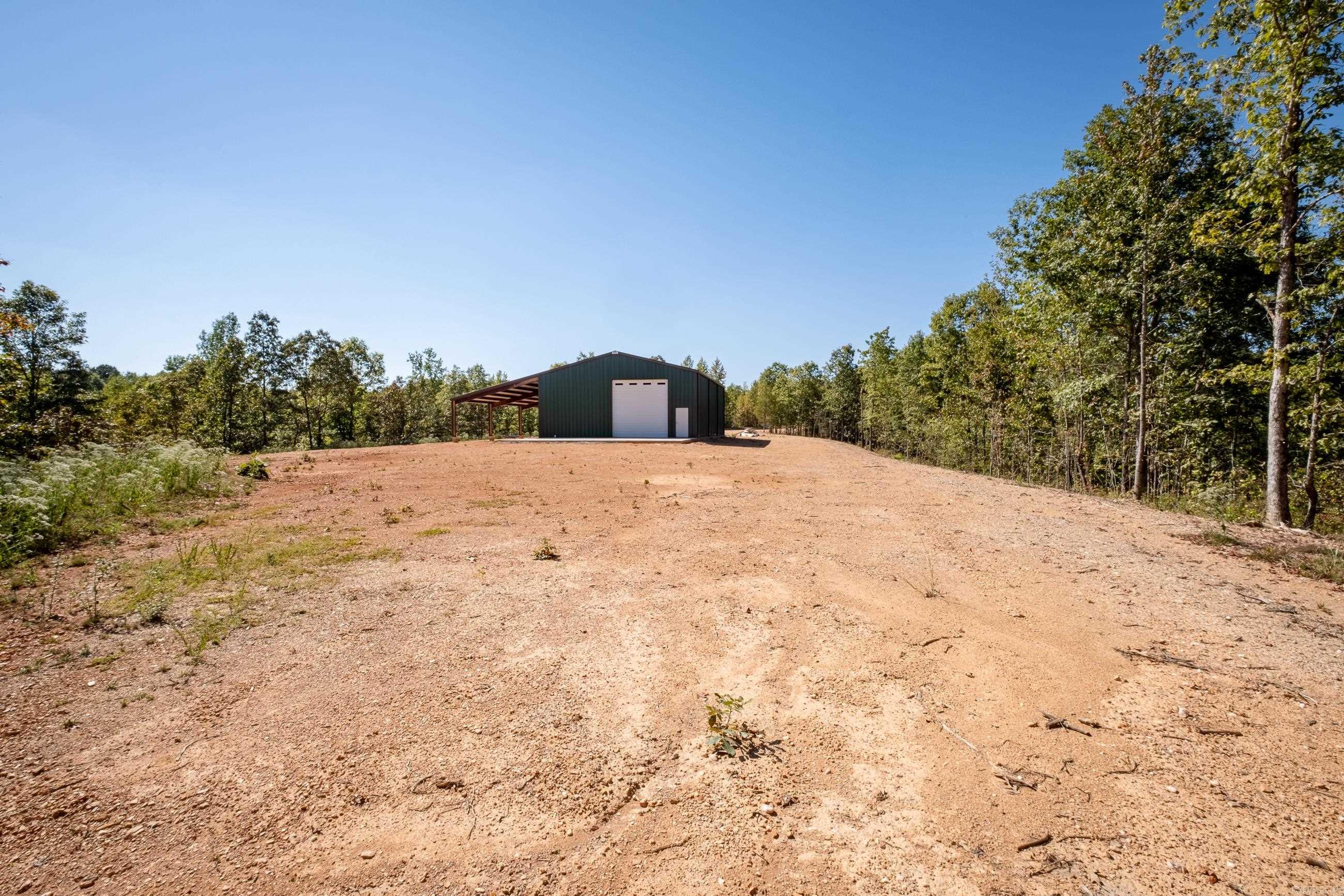 Metes & Bounds - Land