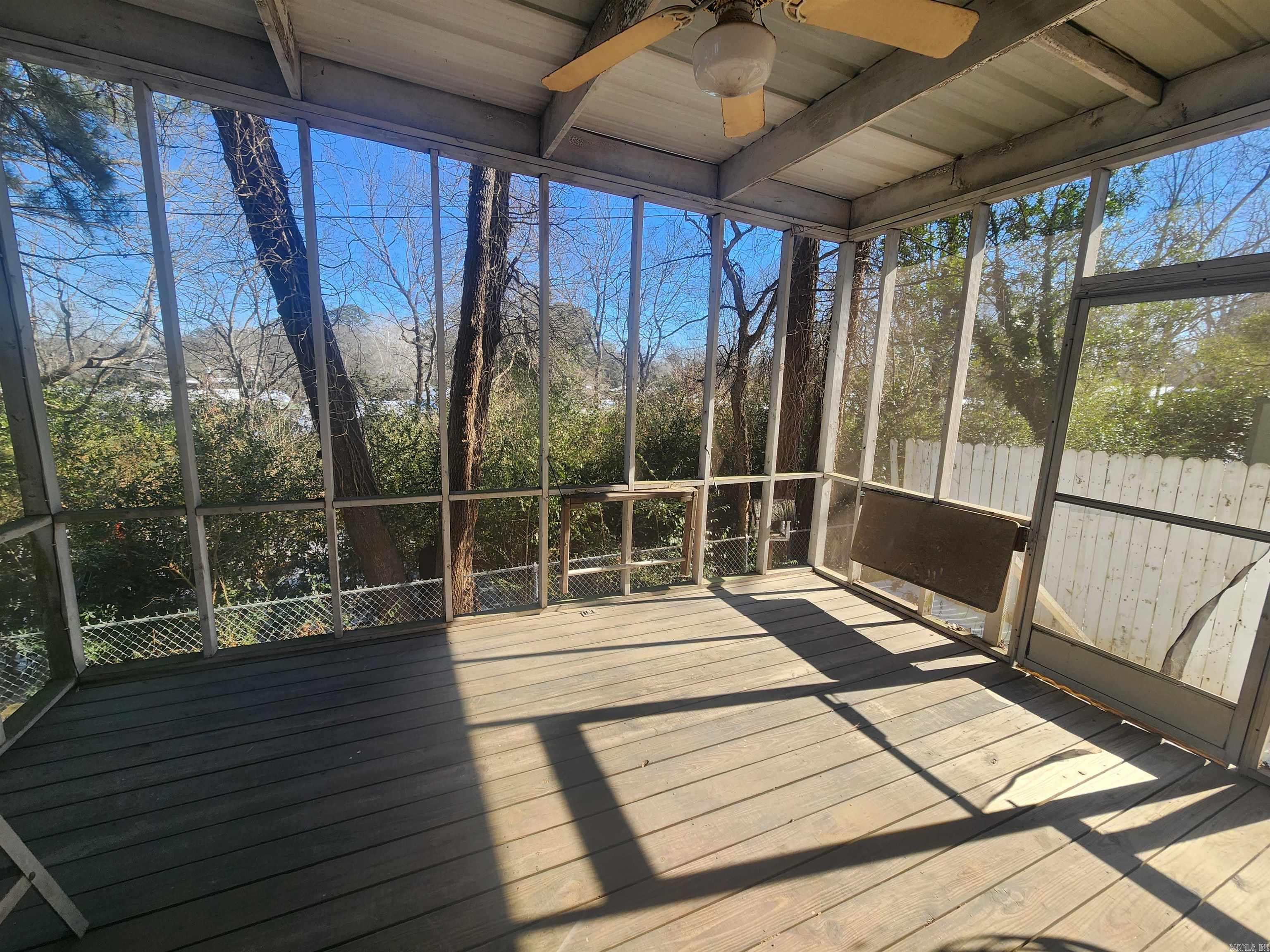 CITY ACREAGE C.C. - Residential