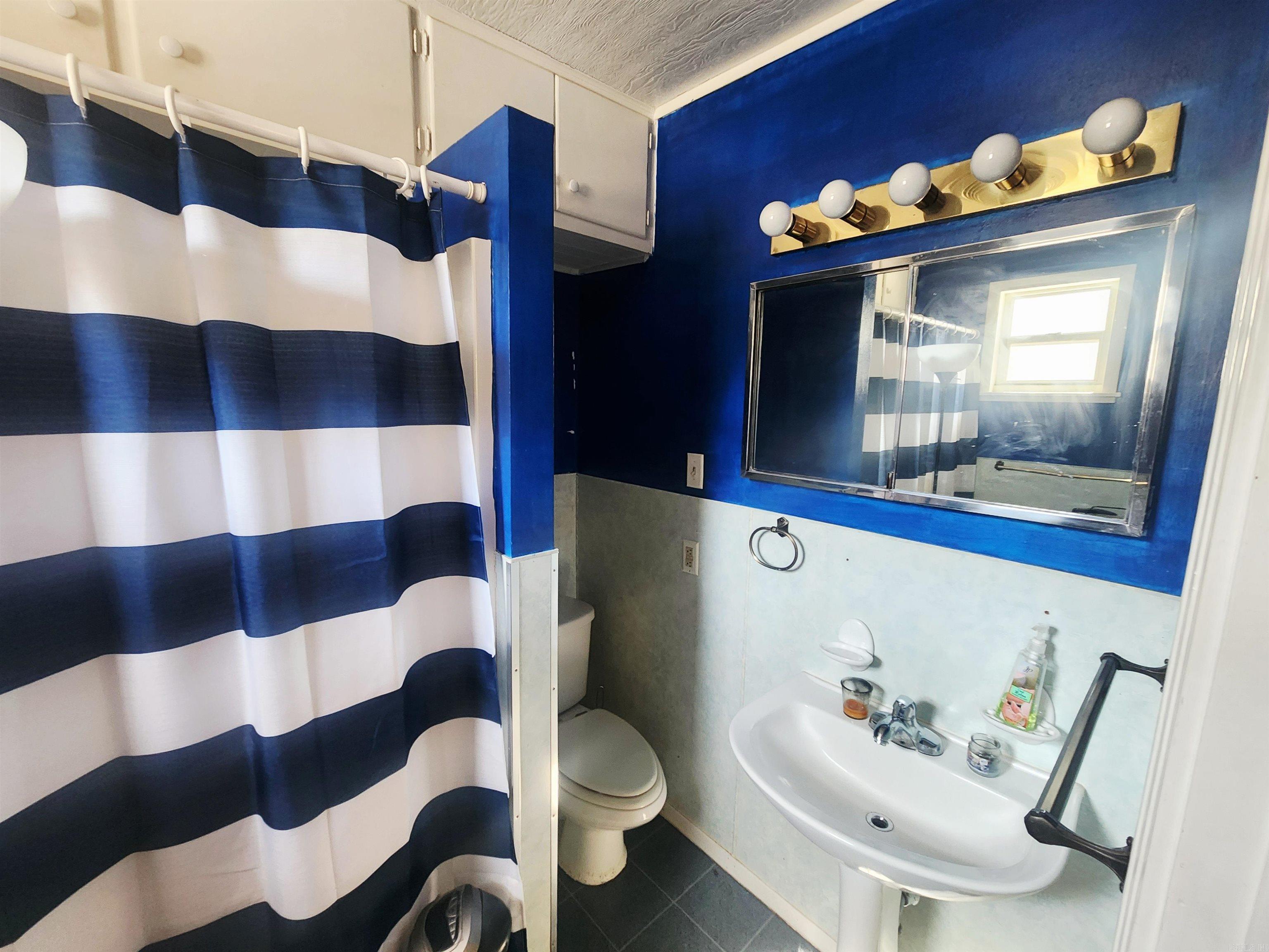 CITY ACREAGE C.C. - Residential