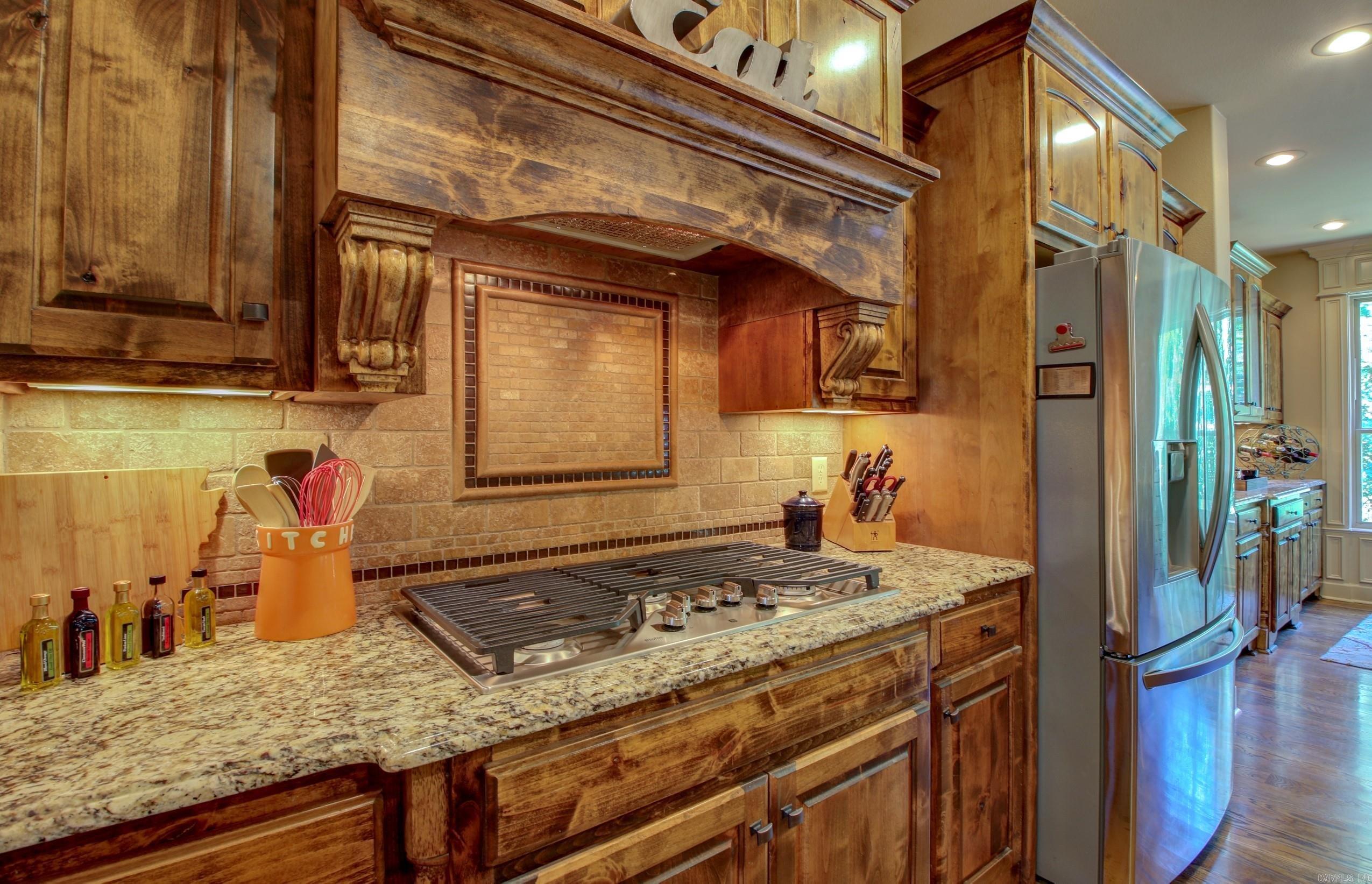 WOODLANDS EDGE - Residential