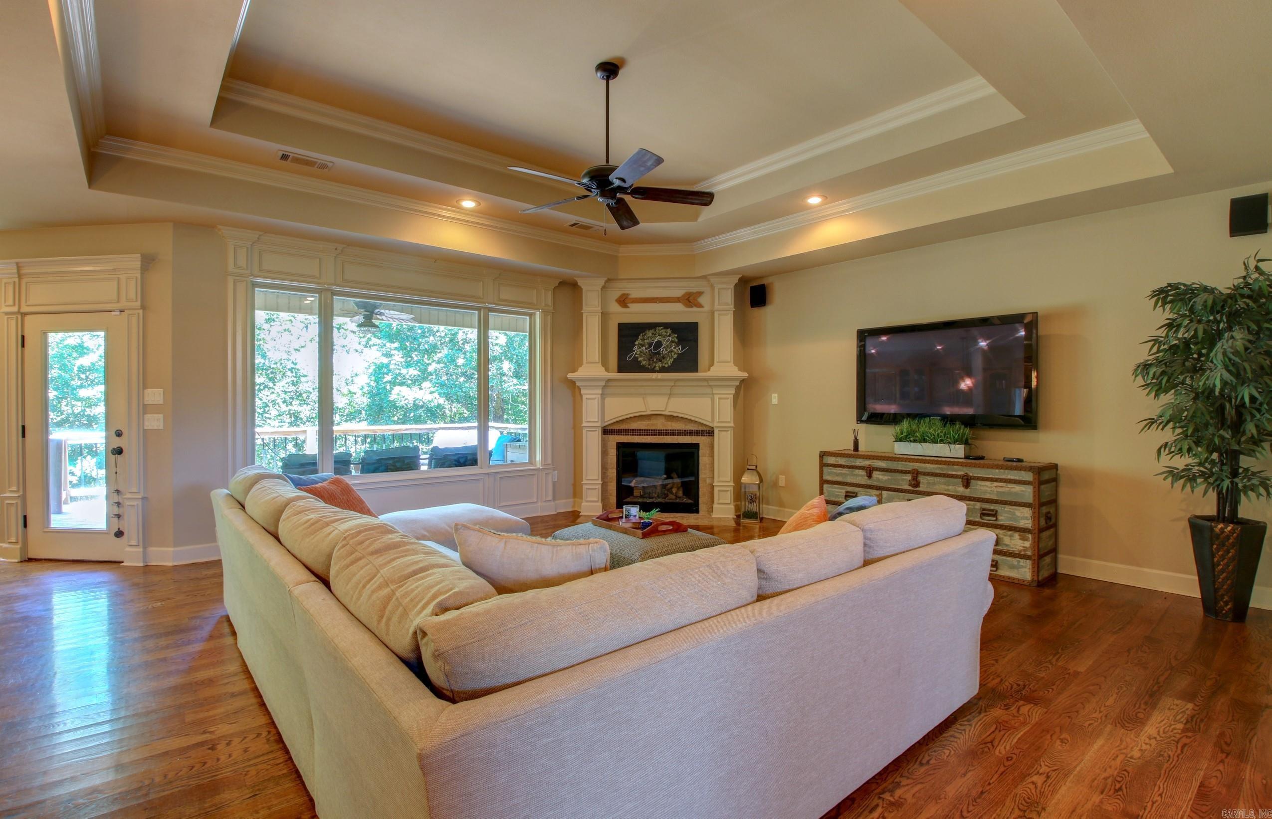 WOODLANDS EDGE - Residential