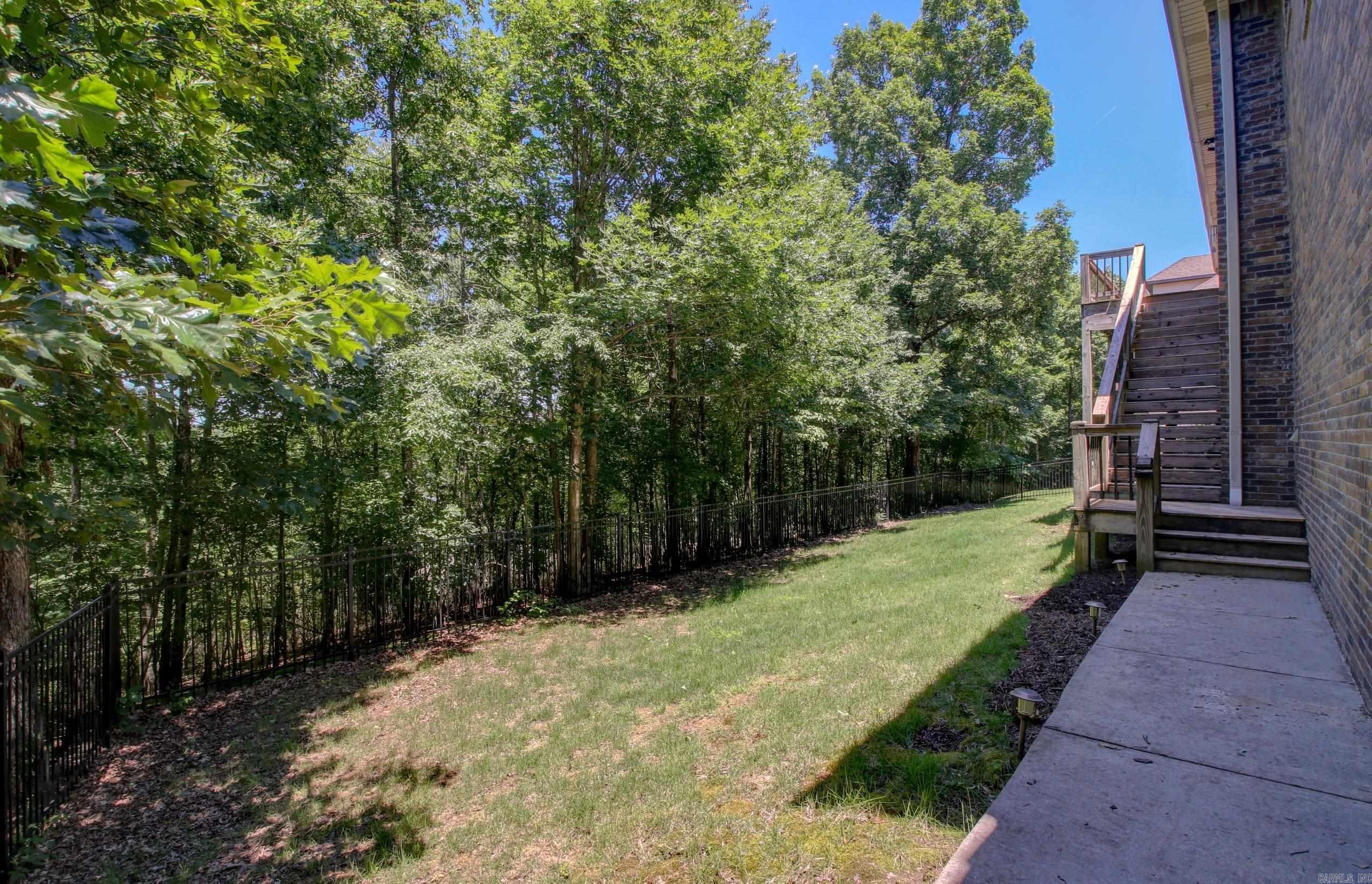 WOODLANDS EDGE - Residential