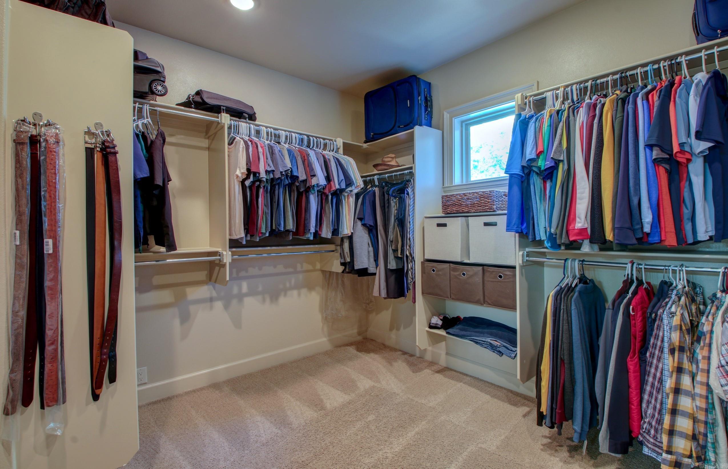 WOODLANDS EDGE - Residential