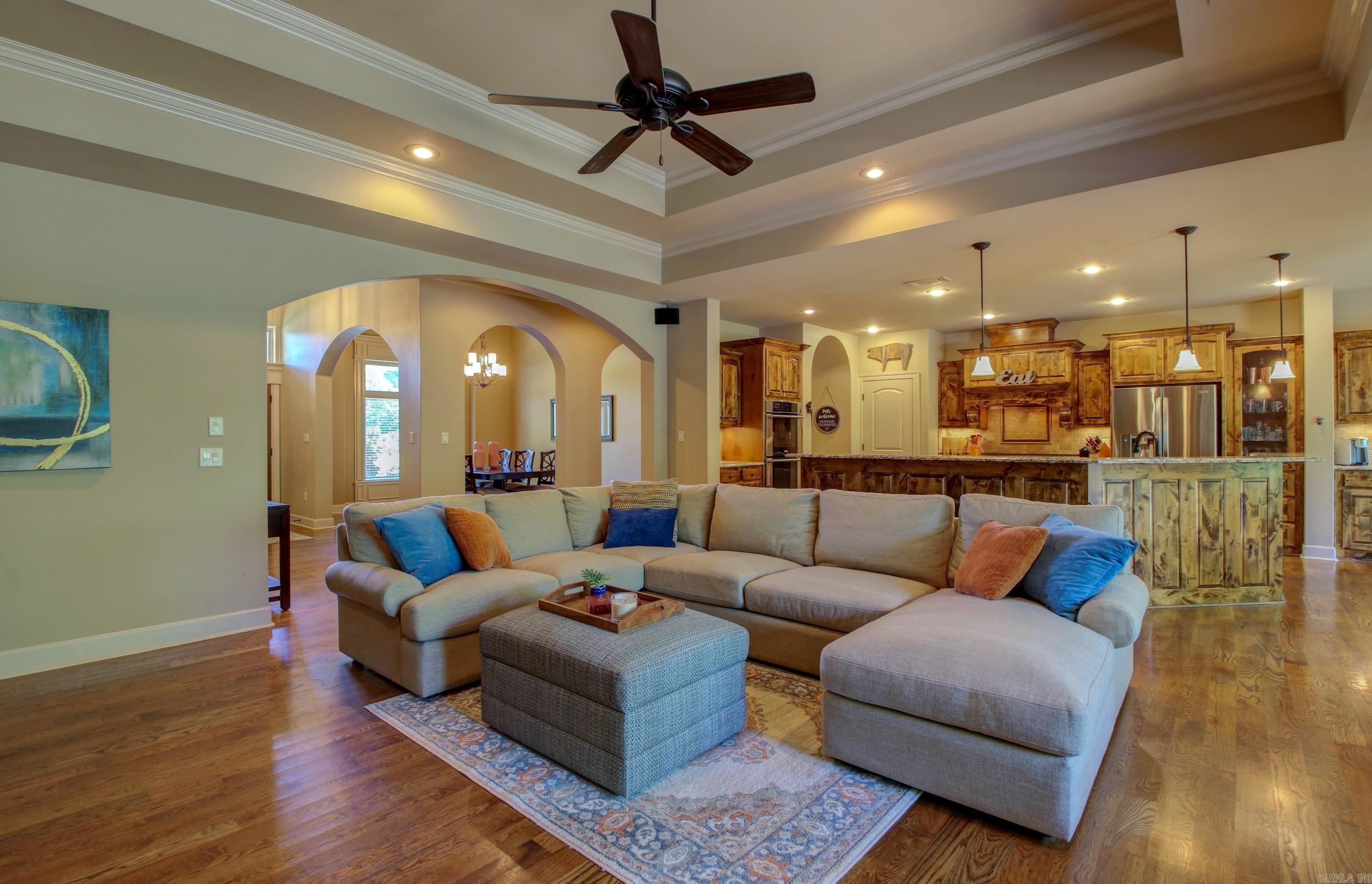 WOODLANDS EDGE - Residential