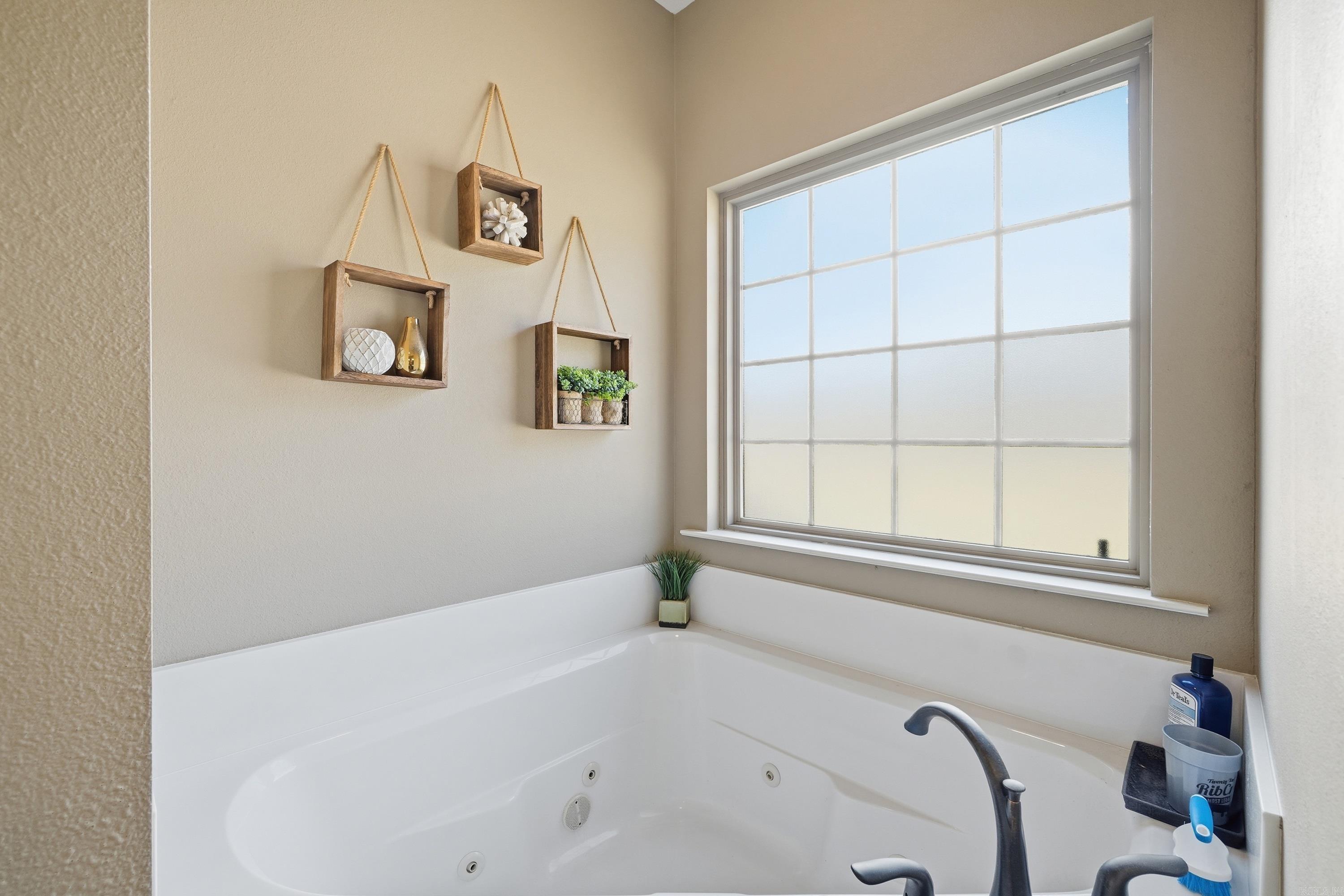 CEDAR KNOLLS & CEDAR VIEW - Residential