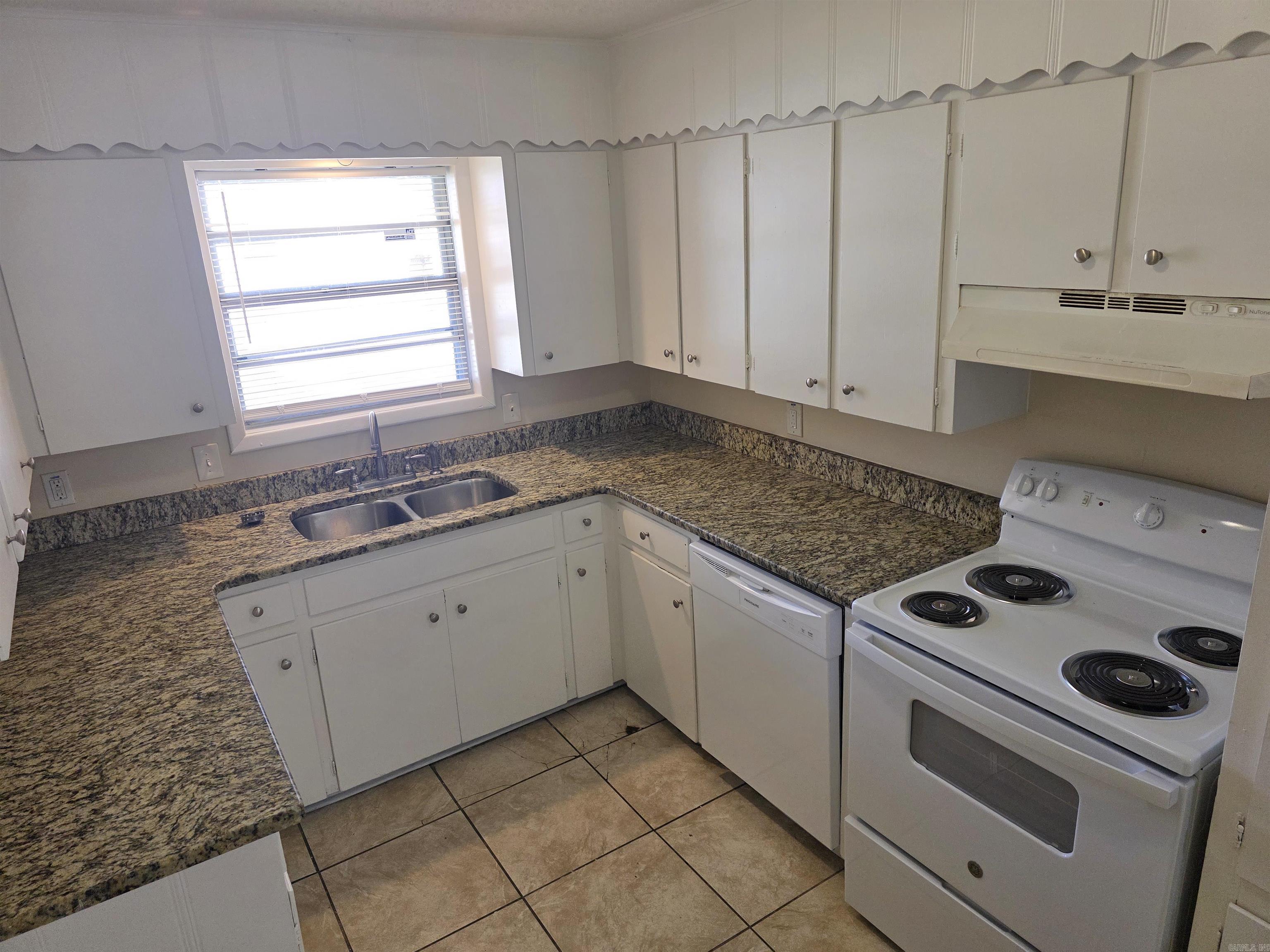 TOMLINSON ADDN - Residential