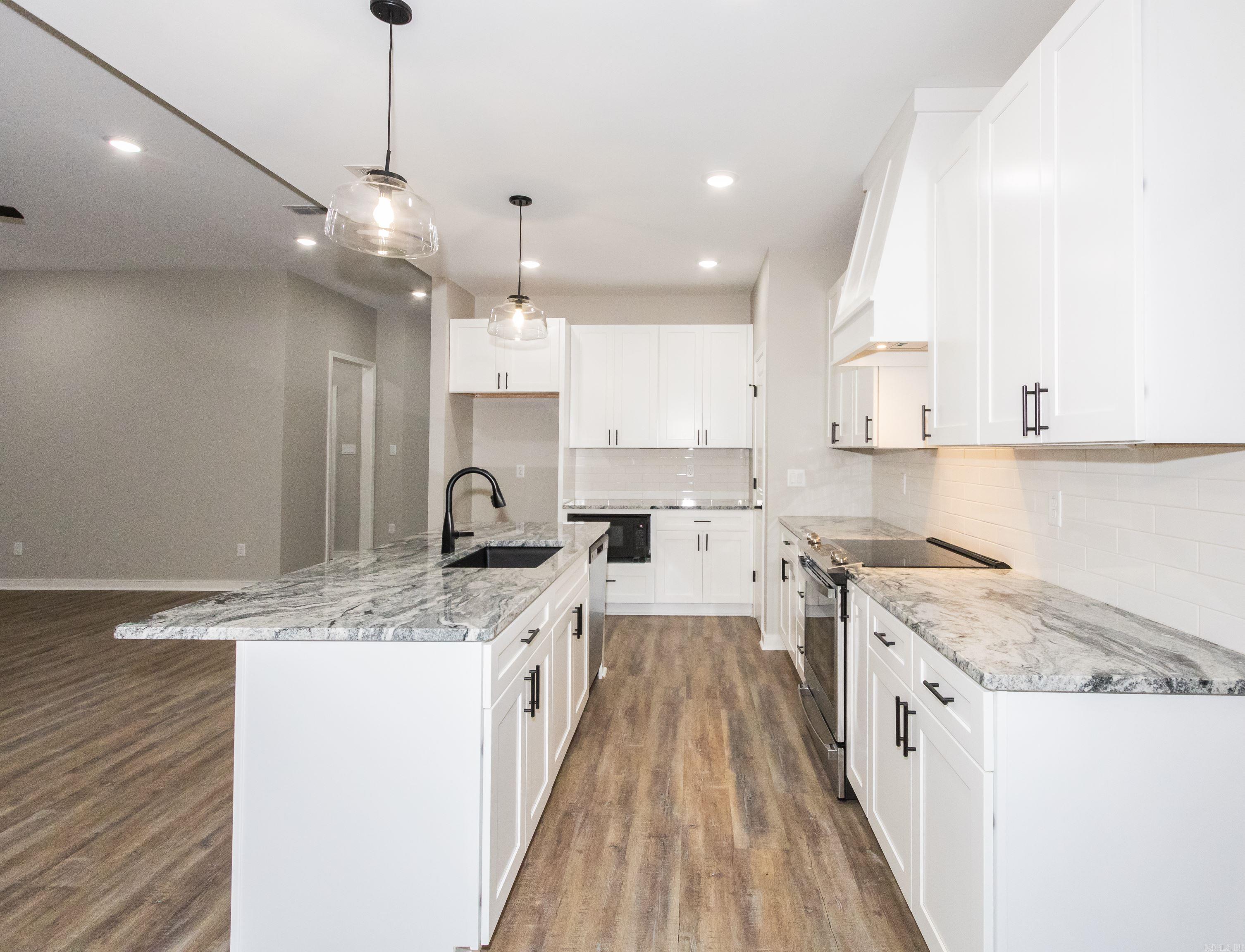 SORRELLS & DEWOODY ADD - Residential