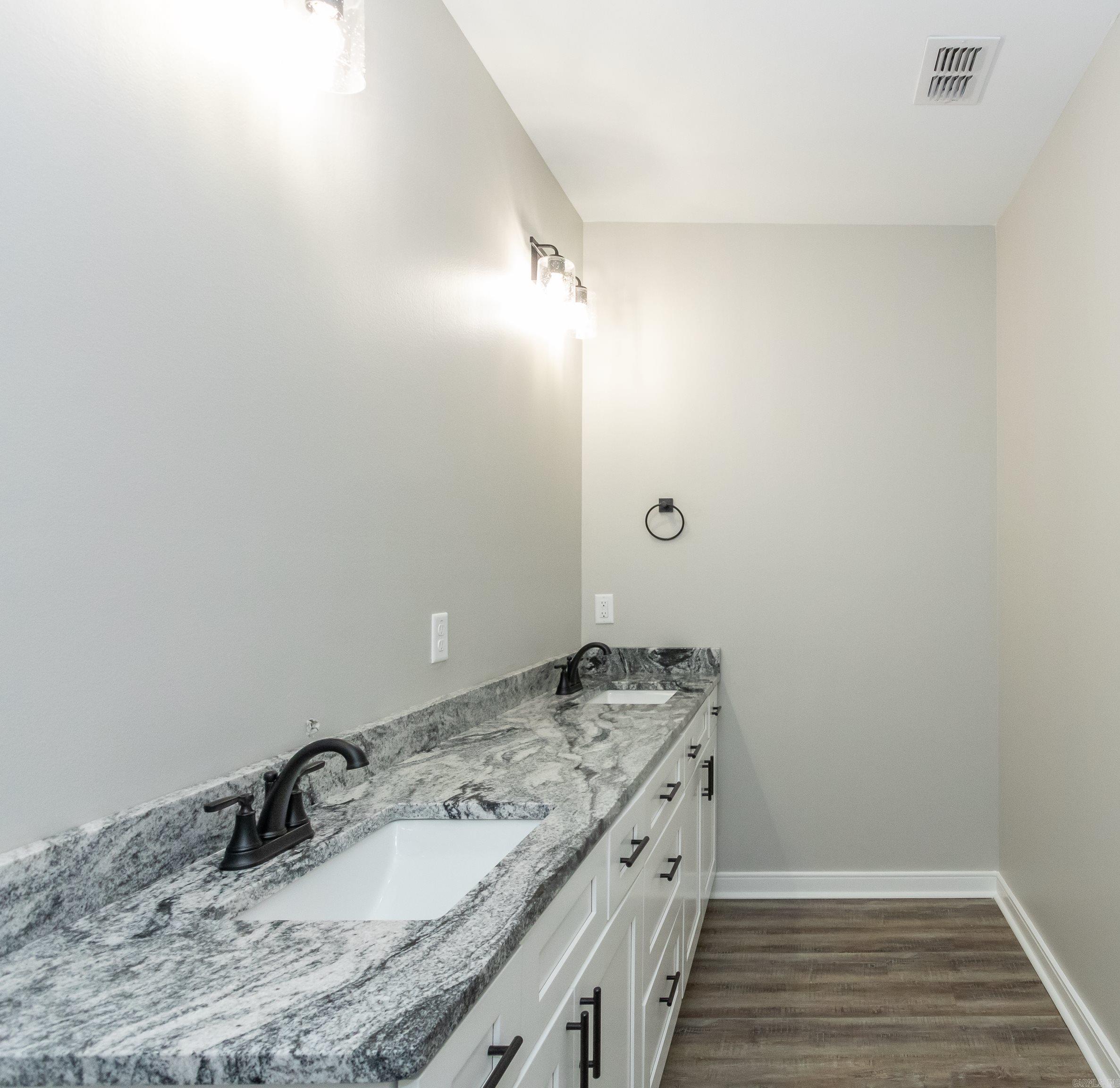 SORRELLS & DEWOODY ADD - Residential