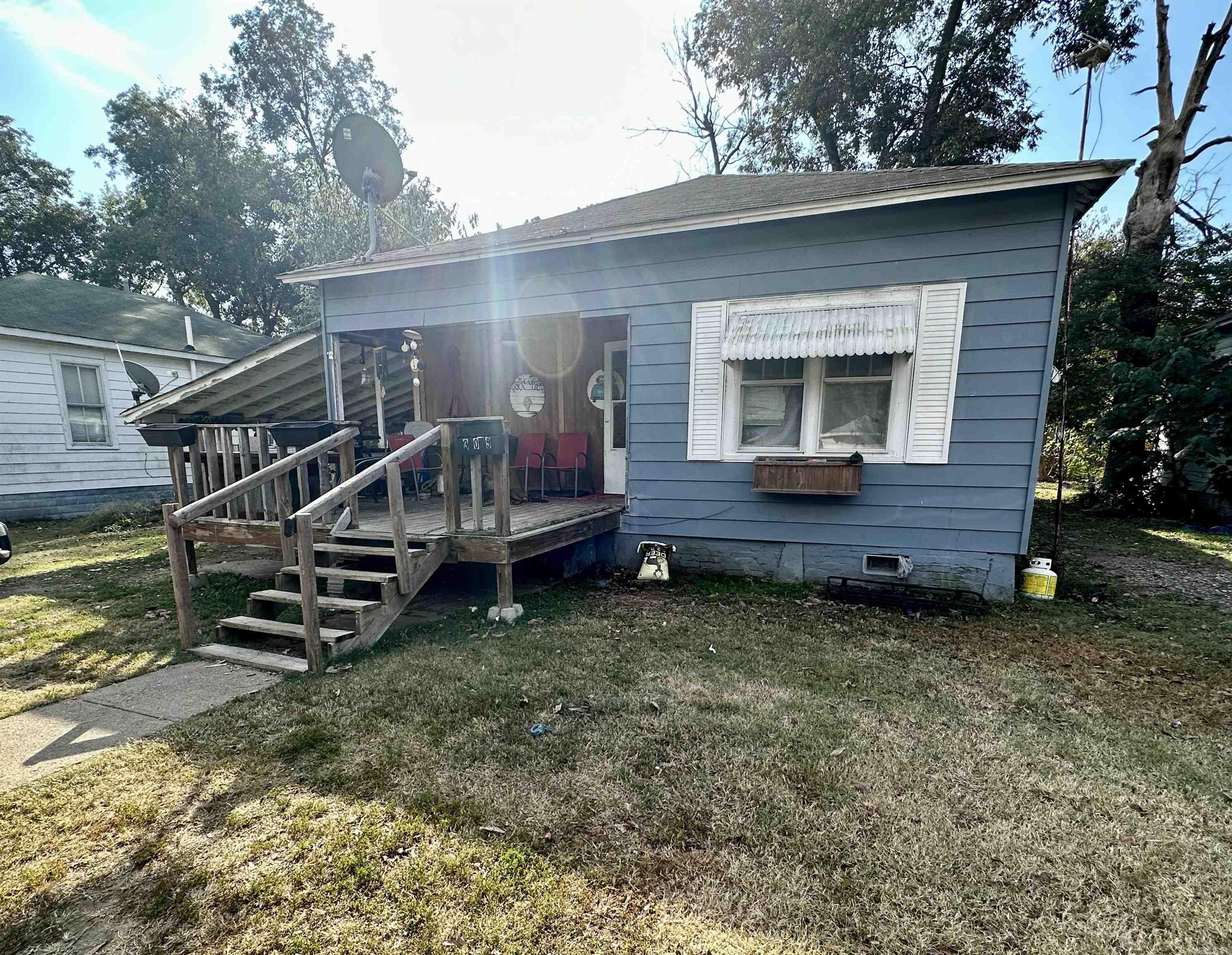 POINSETT LUMBAR & MFG - Residential