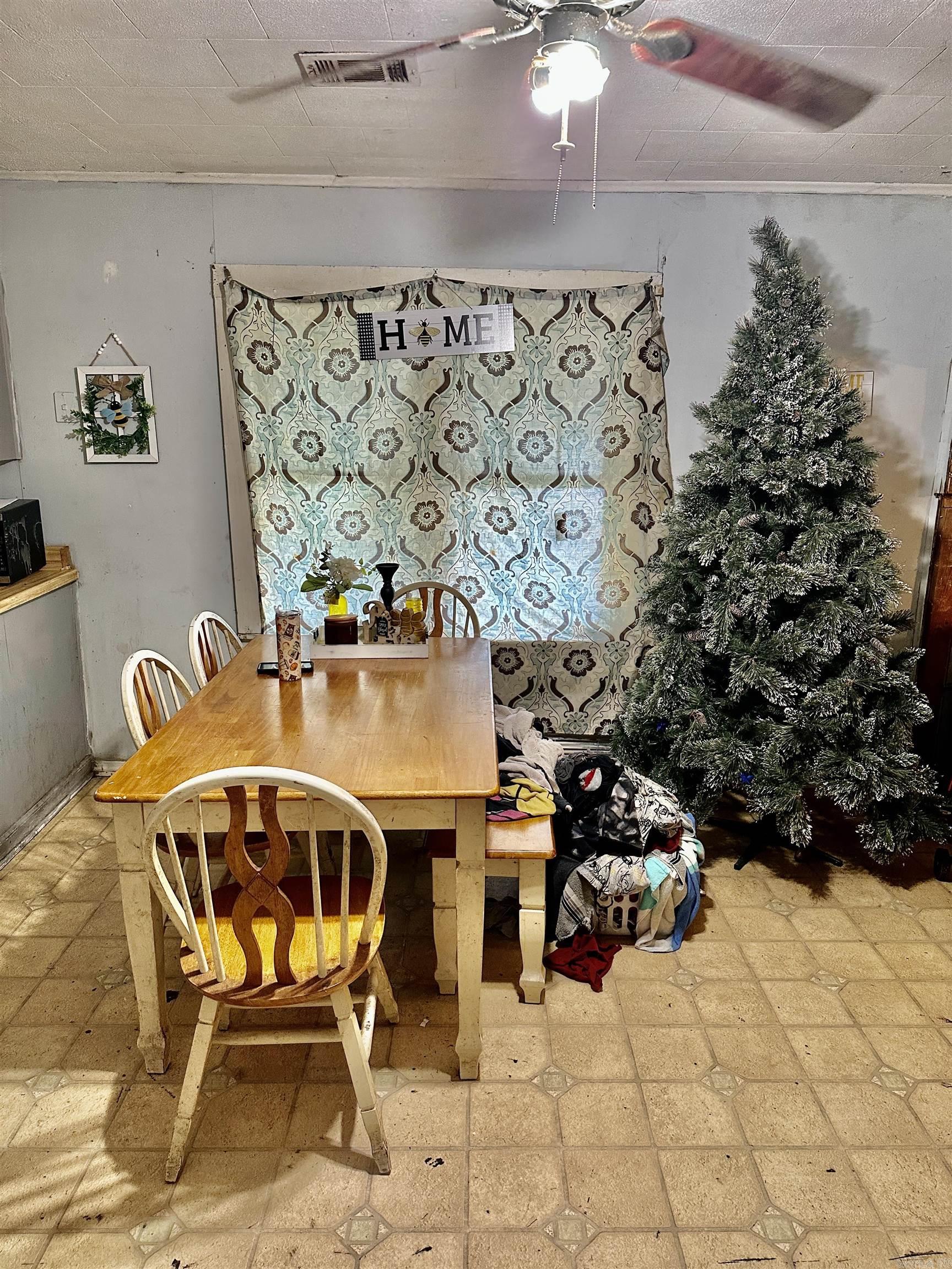 POINSETT LUMBAR & MFG - Residential