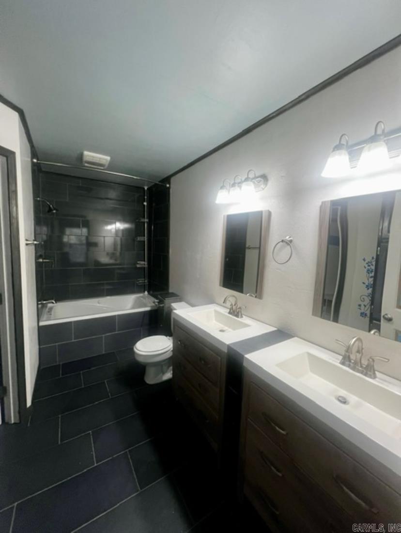 Rolling Brook - Residential Lease