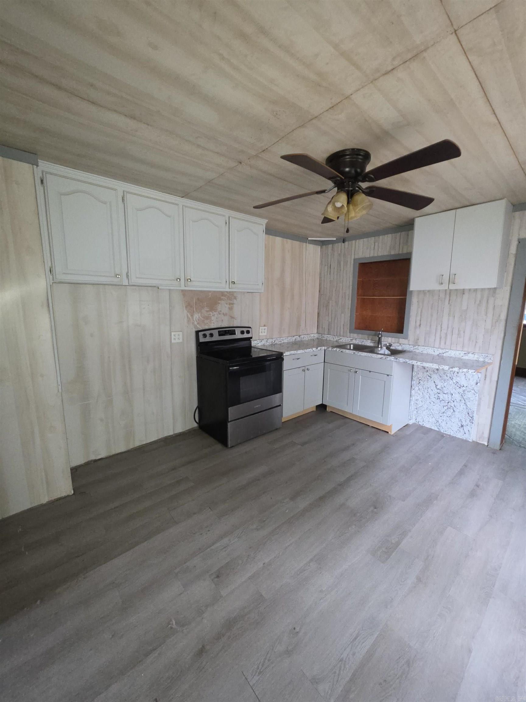 REEVES PINE GROVE - Residential