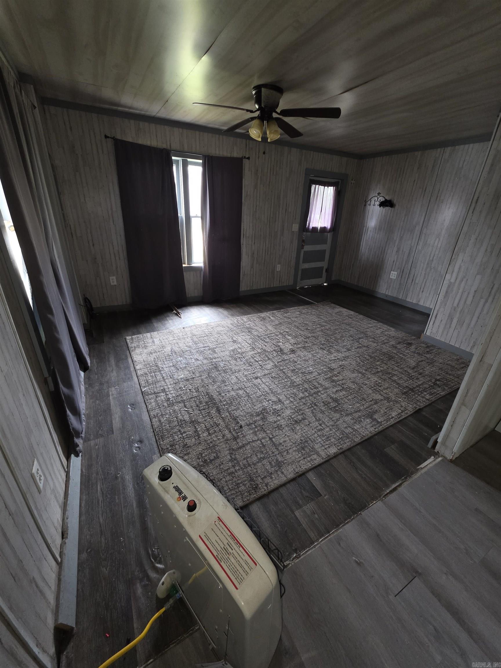 REEVES PINE GROVE - Residential