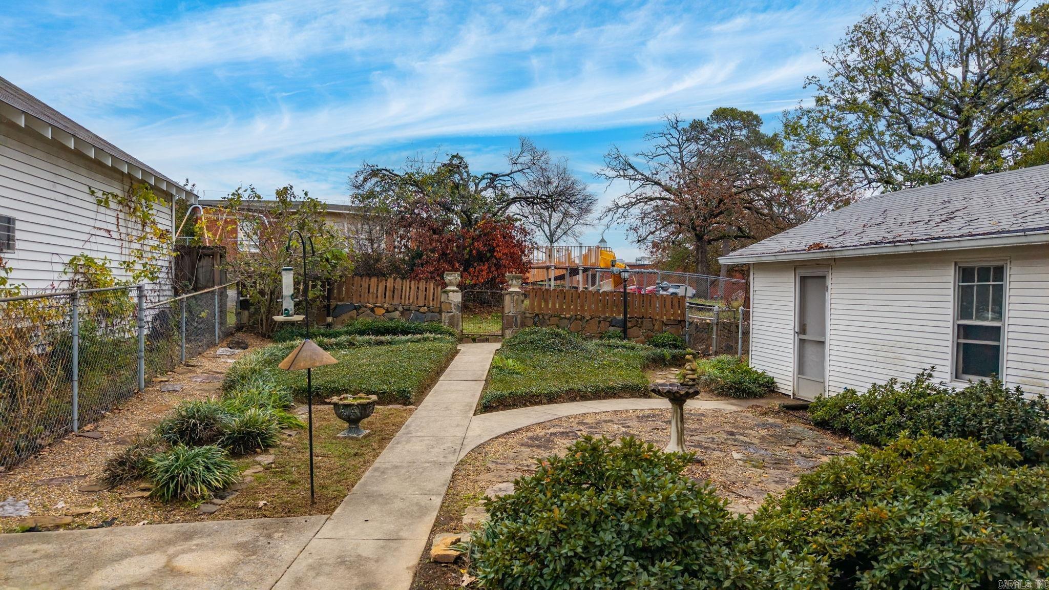 MIDLAND HILLS - Residential