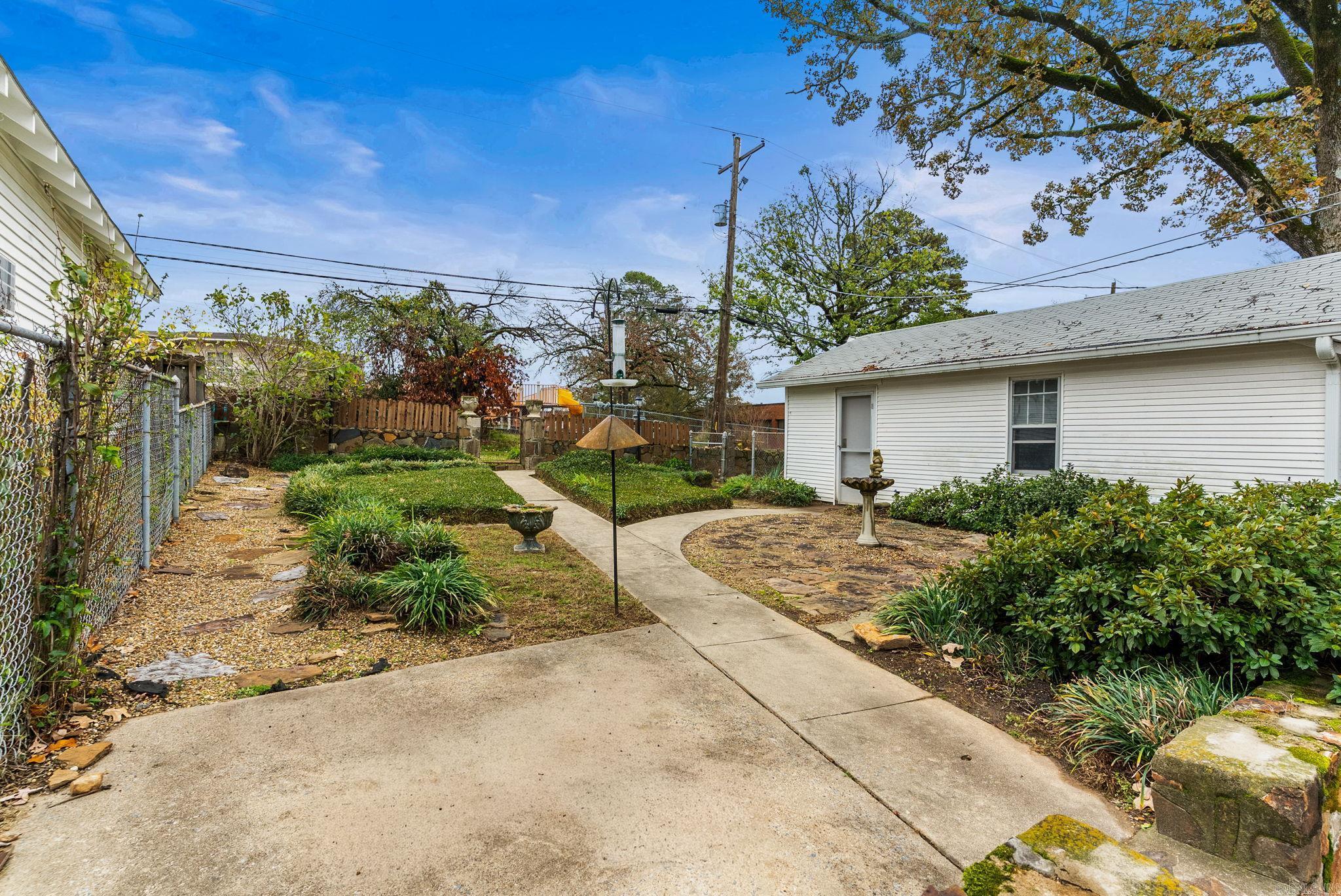 MIDLAND HILLS - Residential