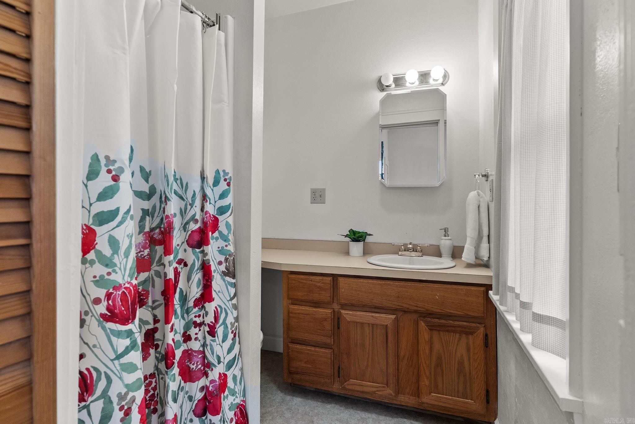 MIDLAND HILLS - Residential