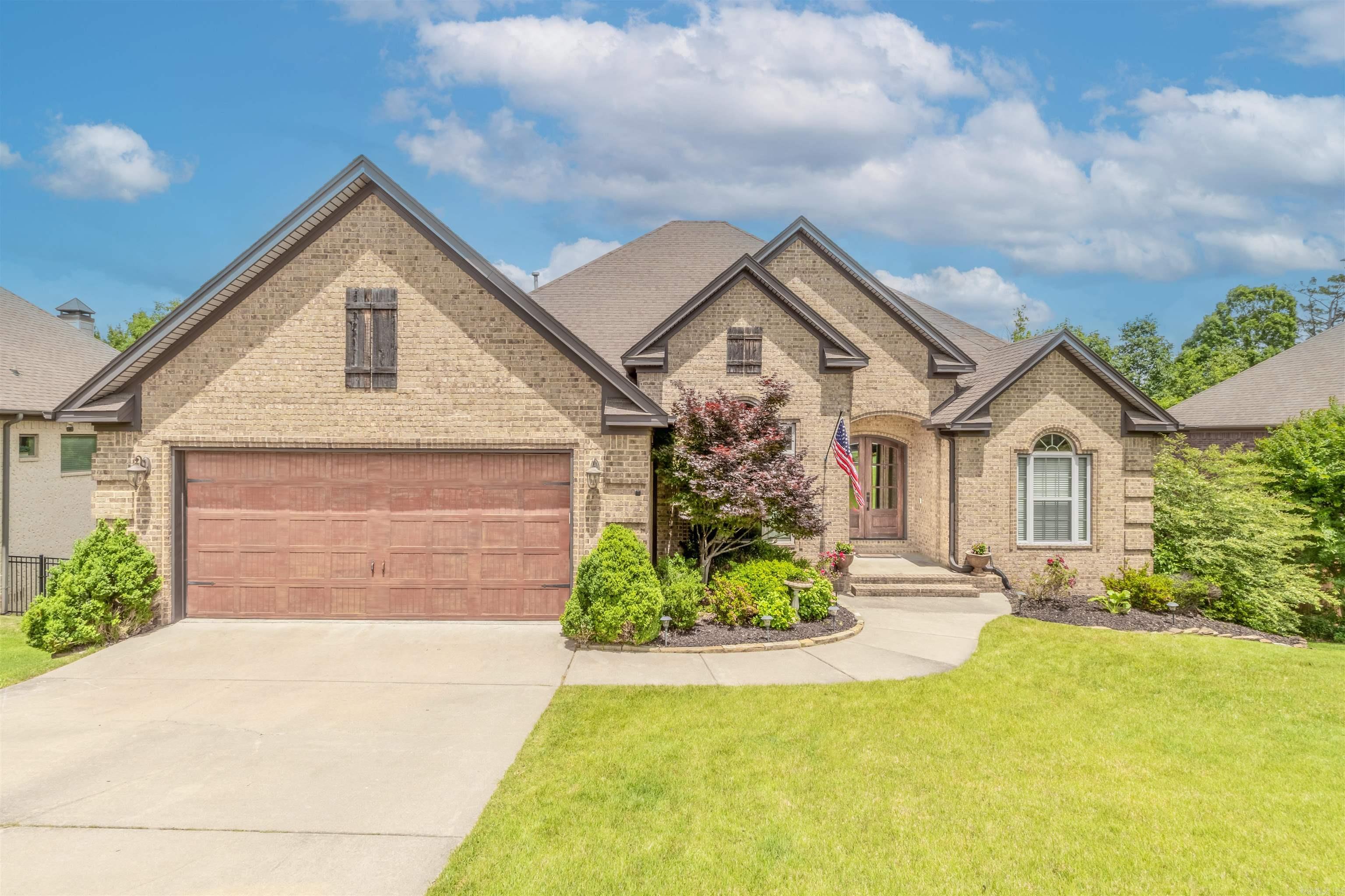 WOODLANDS EDGE - Residential