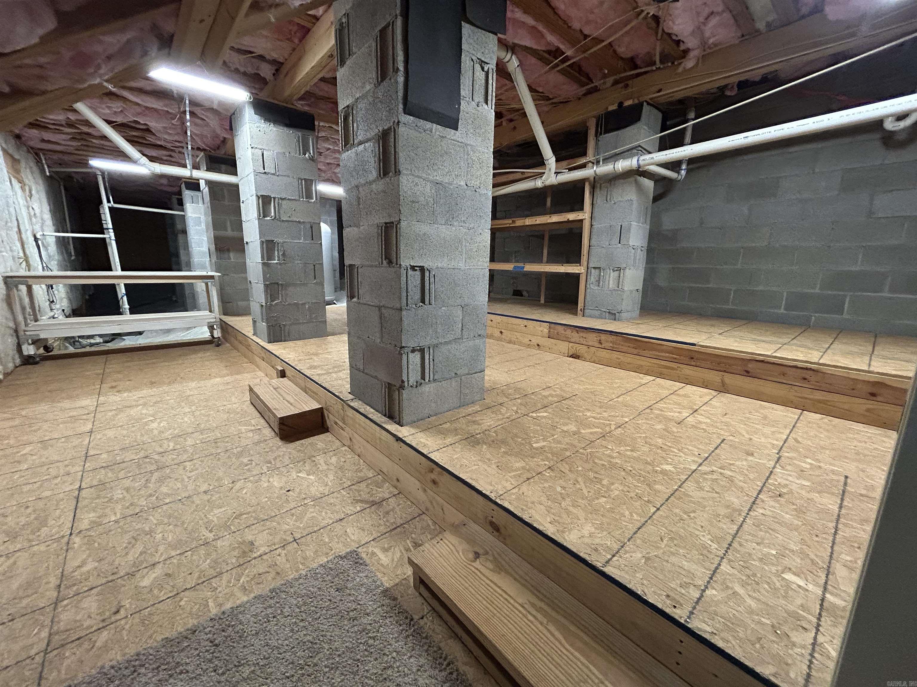 WOODLANDS EDGE - Residential