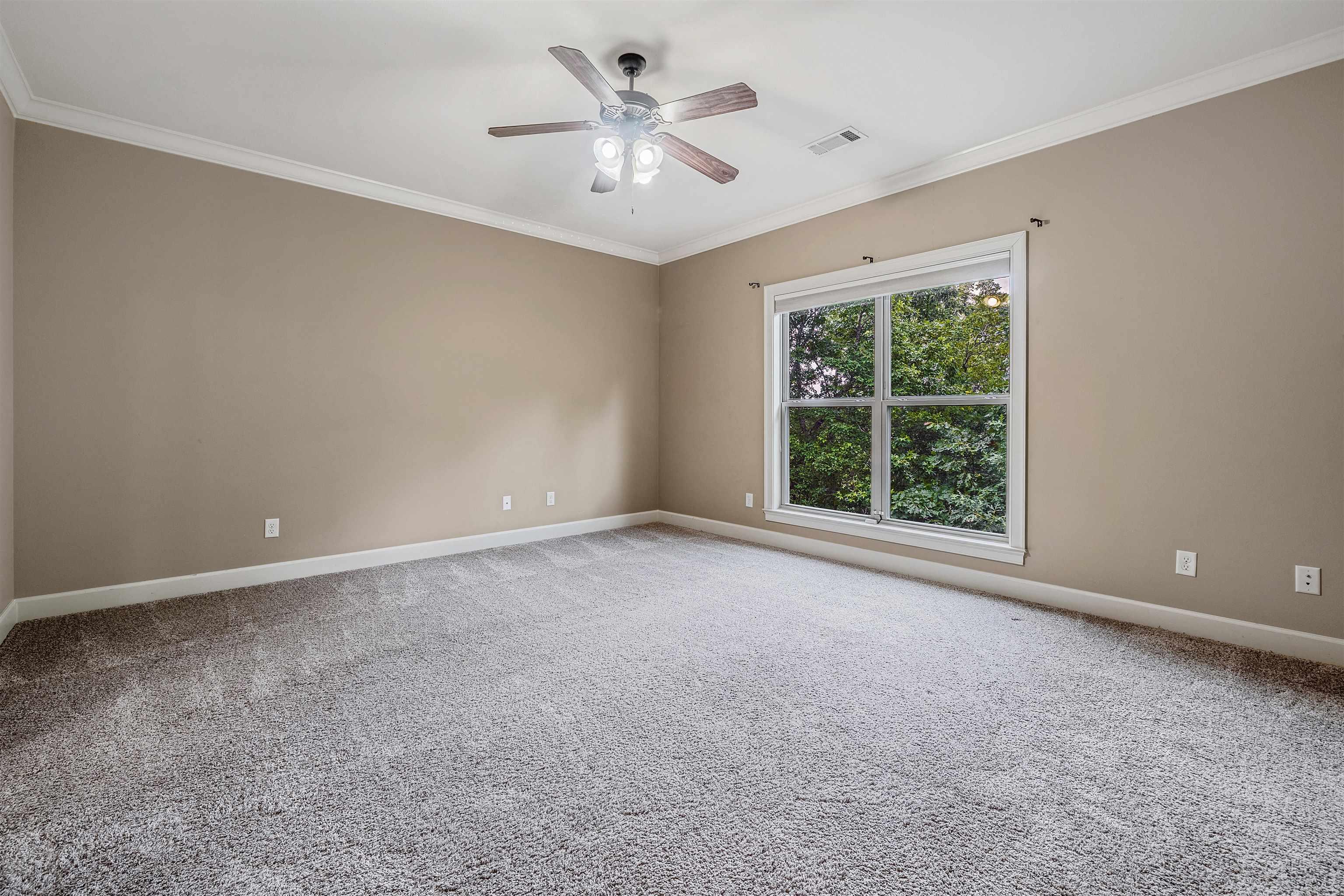 WOODLANDS EDGE - Residential