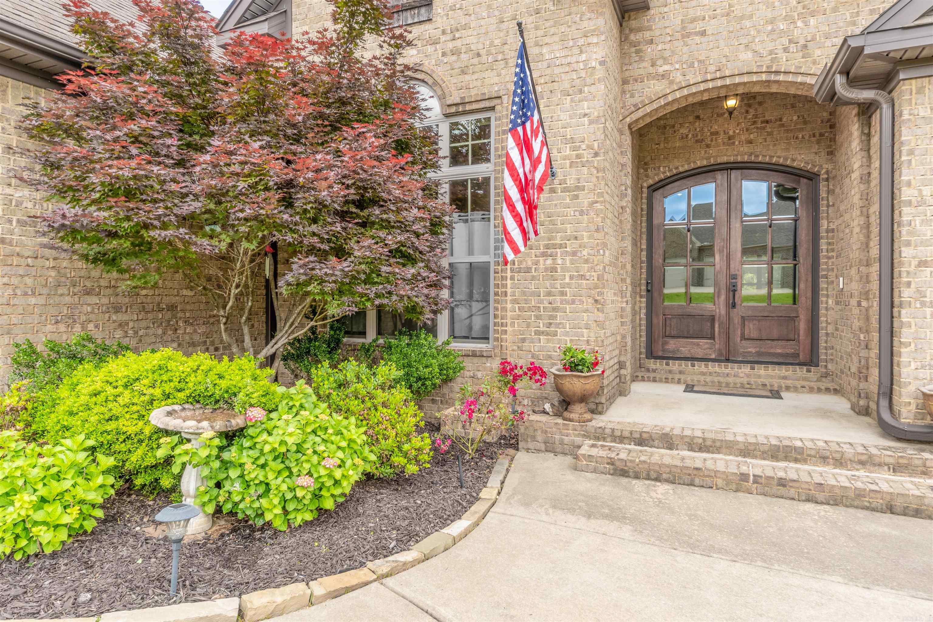 WOODLANDS EDGE - Residential