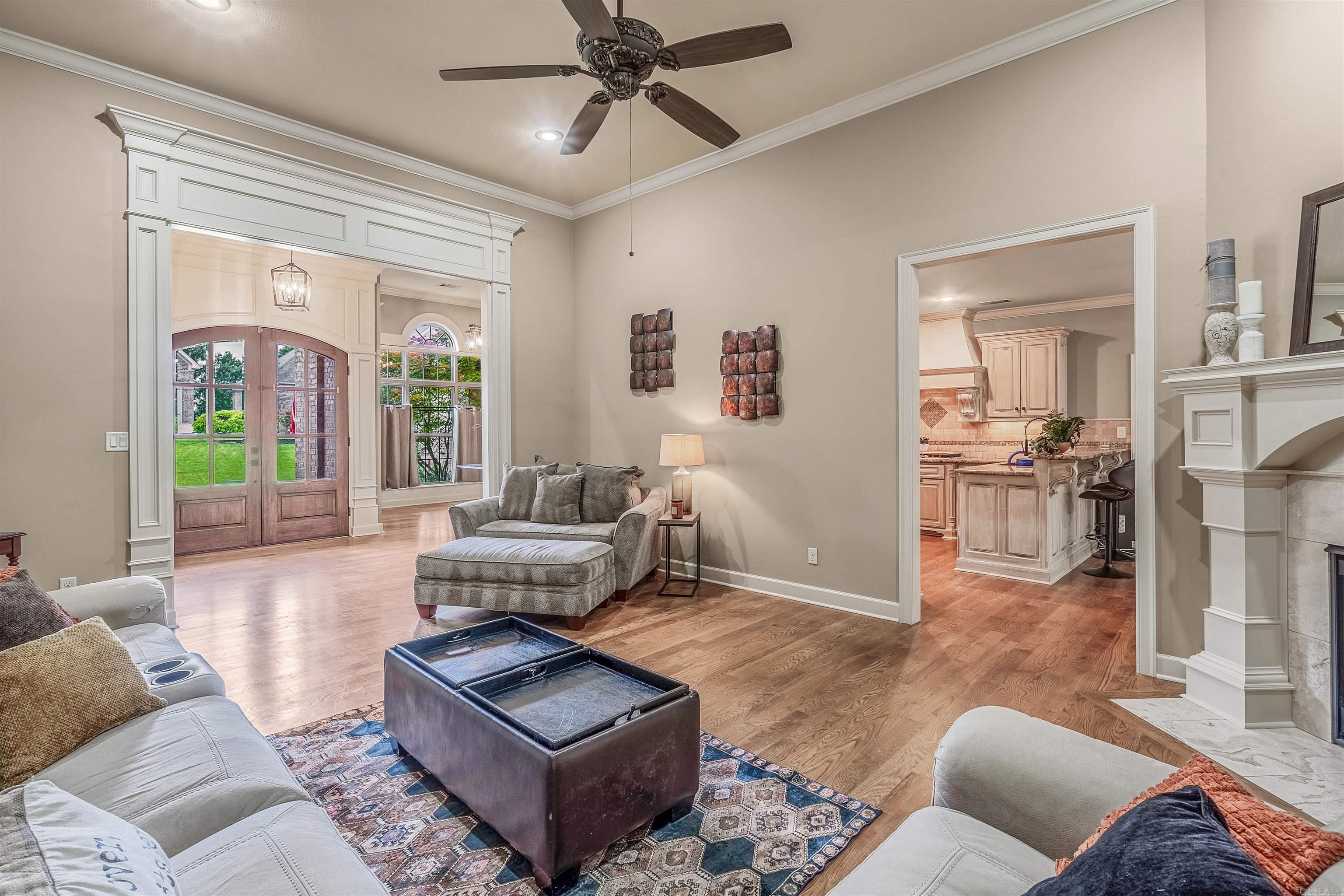 WOODLANDS EDGE - Residential