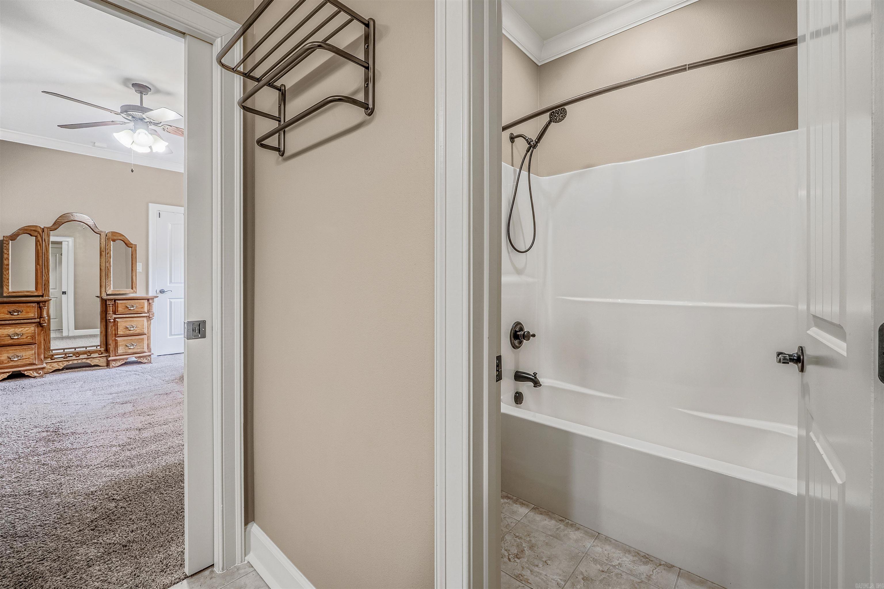 WOODLANDS EDGE - Residential