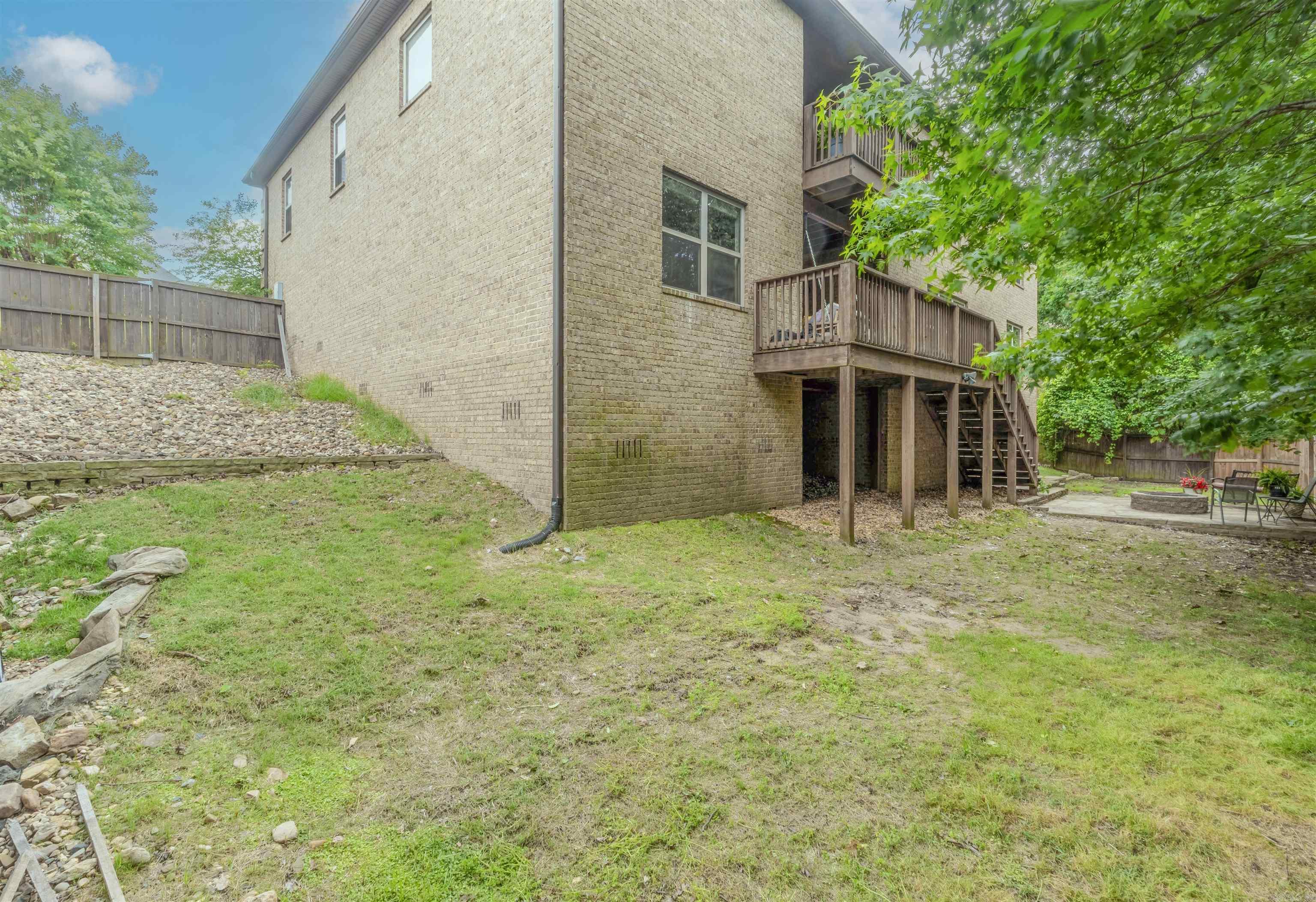 WOODLANDS EDGE - Residential