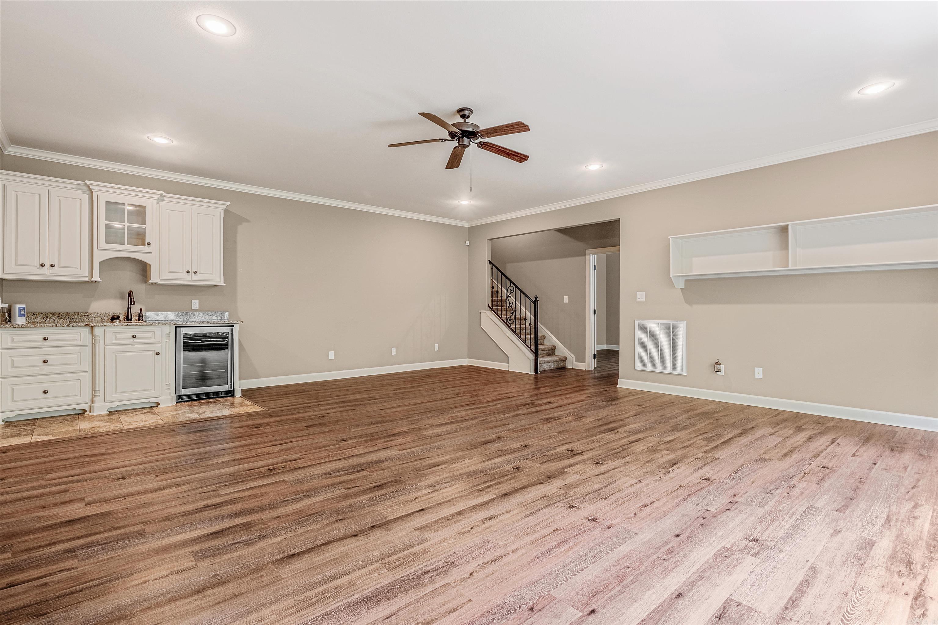 WOODLANDS EDGE - Residential