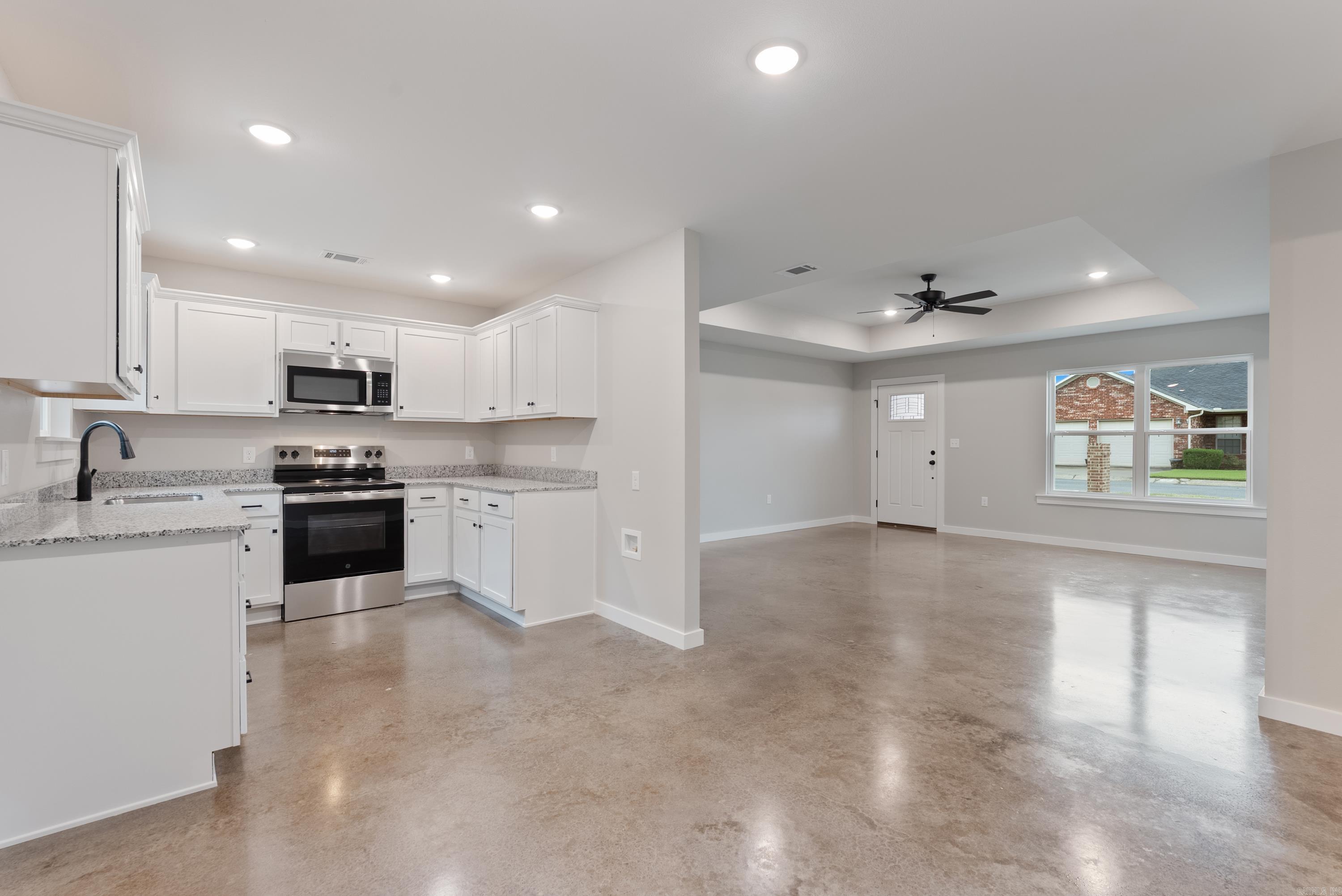 PARKWAY ESTATE - Residential