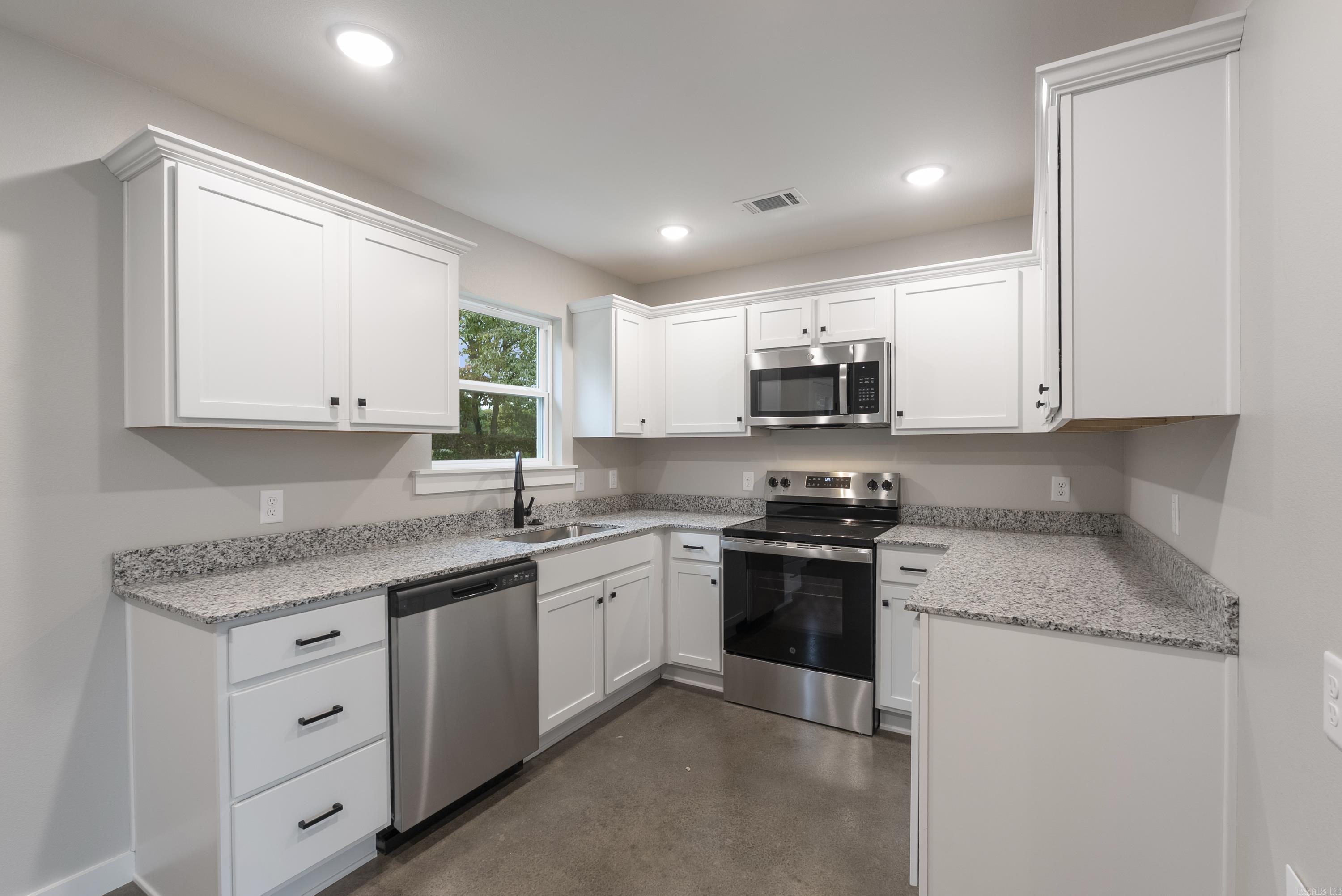 PARKWAY ESTATE - Residential