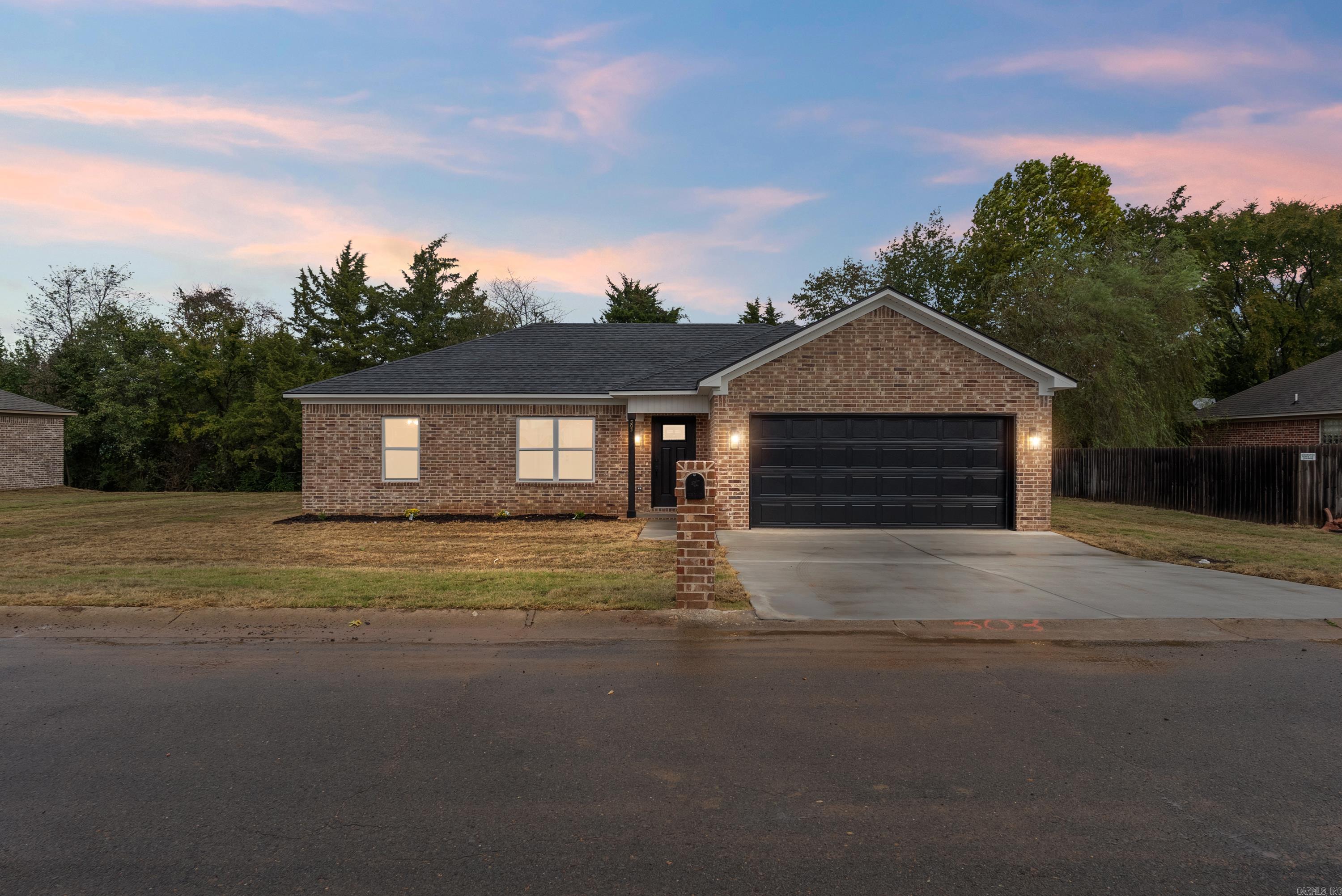 PARKWAY ESTATE - Residential